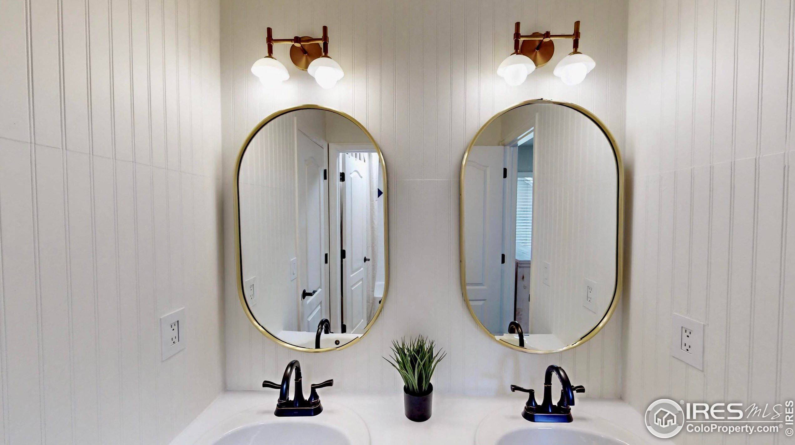 9516 Shenstone Dr, Parker CO 80134-6041 exterior