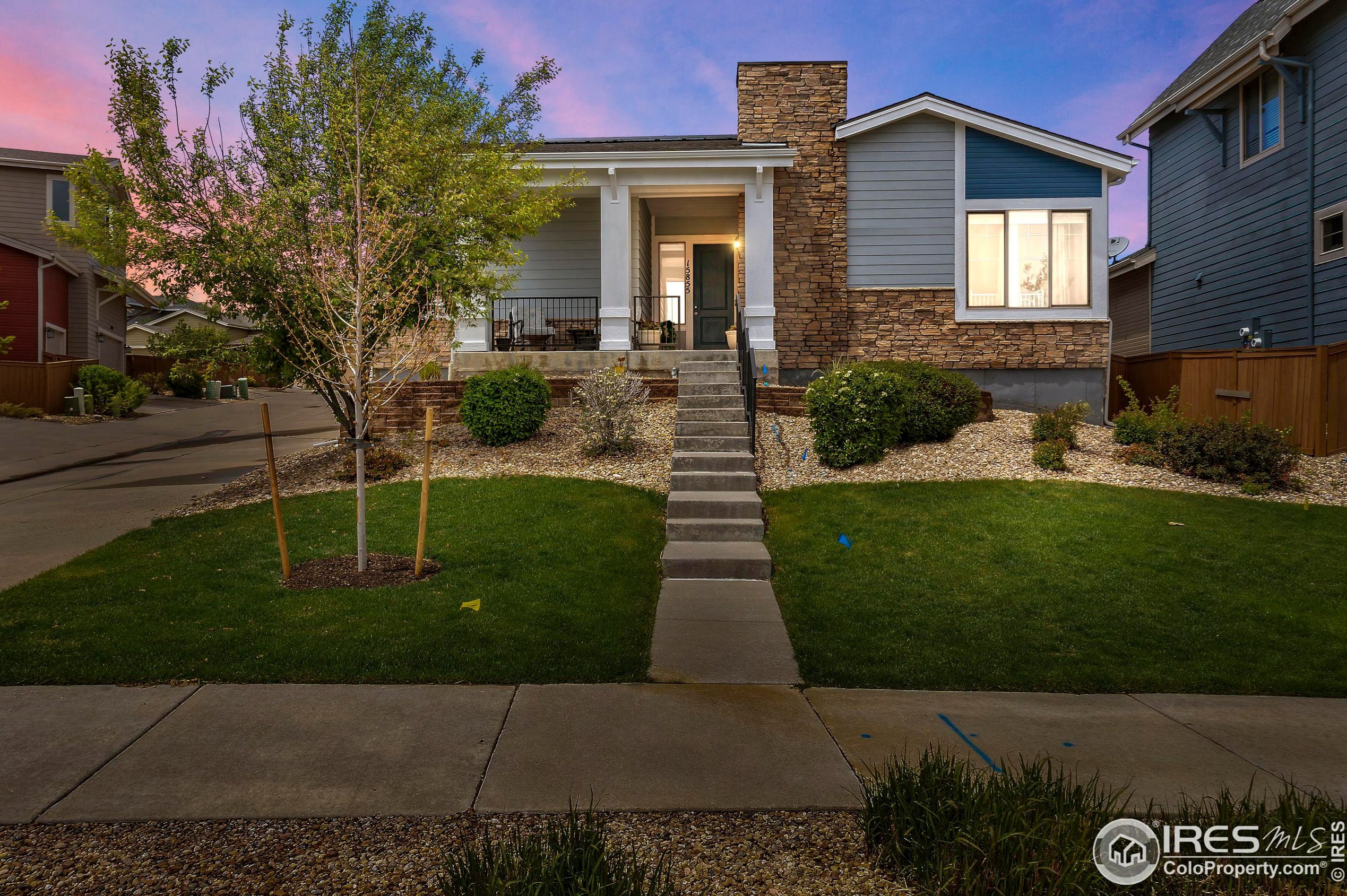 15855 94th Ave, Arvada, CO 80007-8218