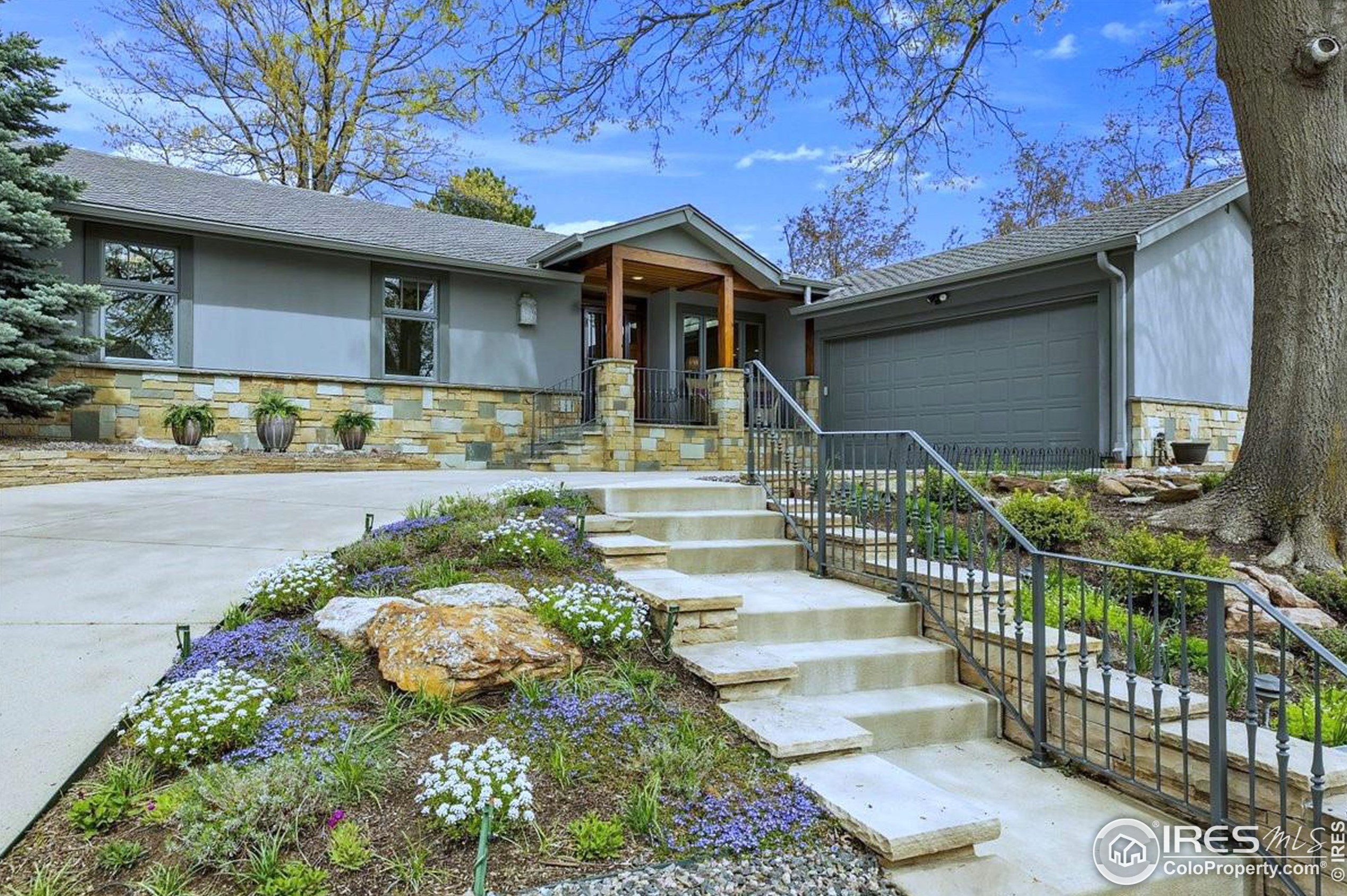 2540 Briarwood Dr, Boulder, CO 80305