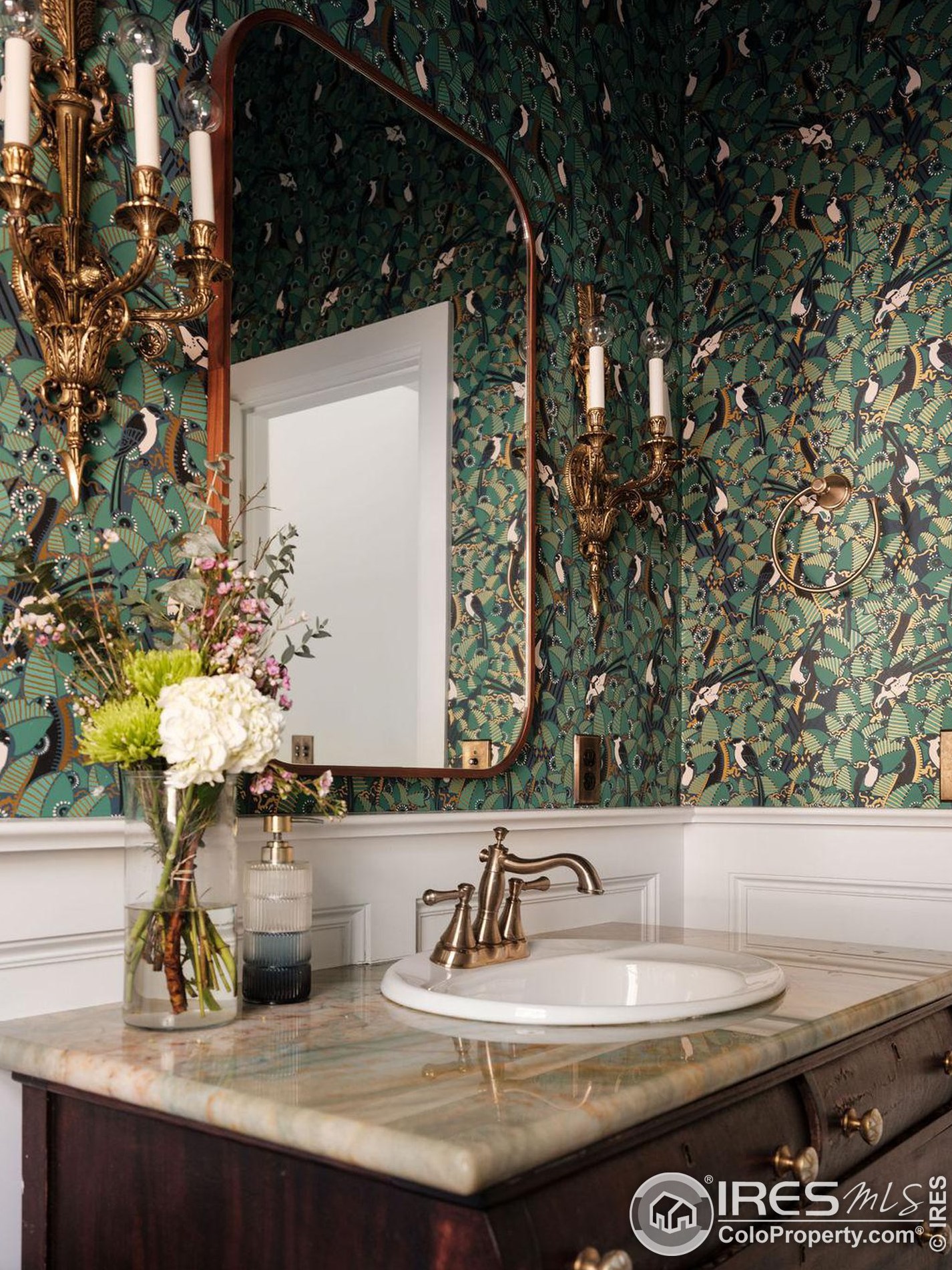 809 Pine St, Boulder CO  80302-4743 exterior