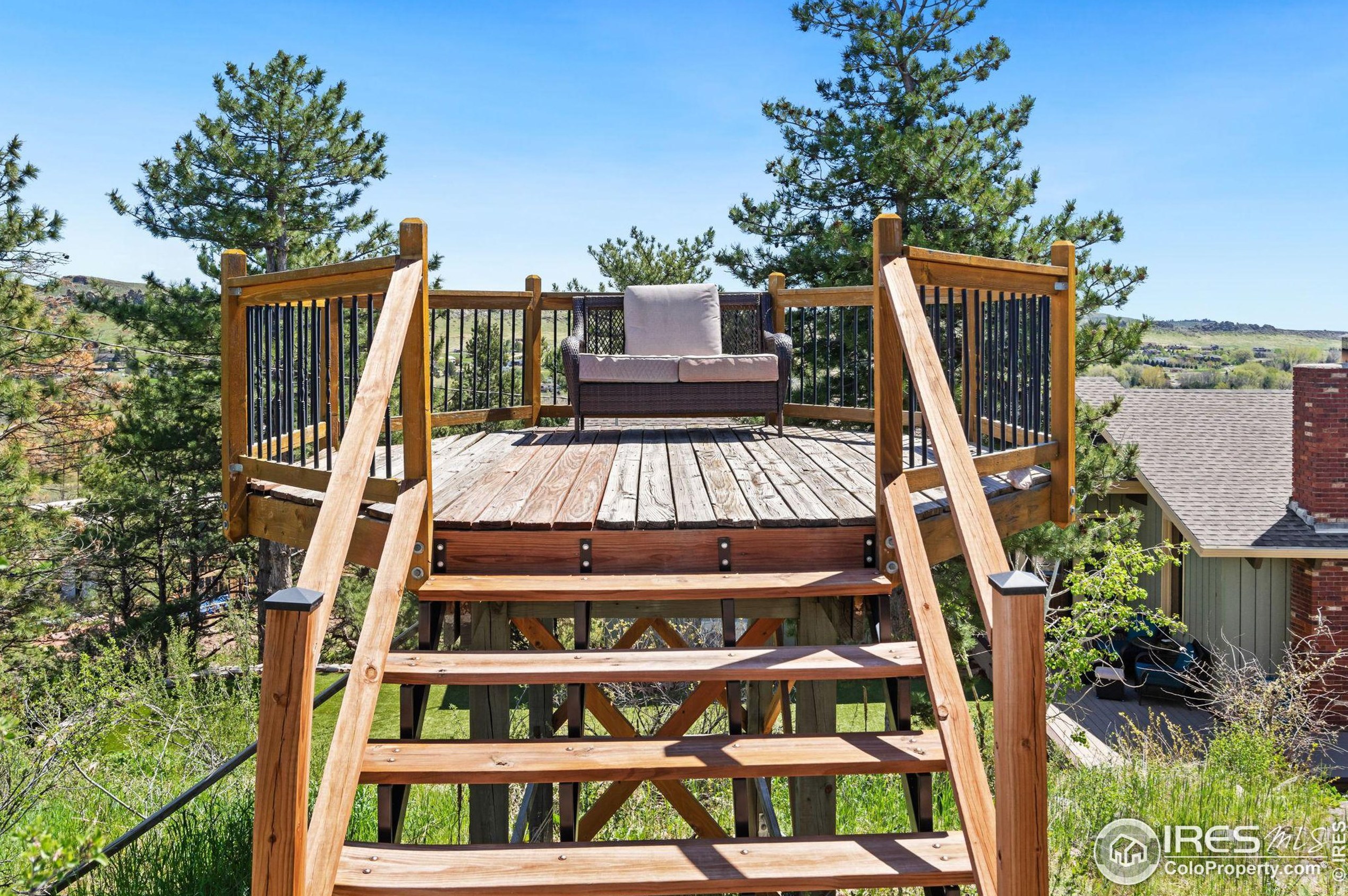 2901 Elevado Ct, Loveland CO 80538-9482 exterior