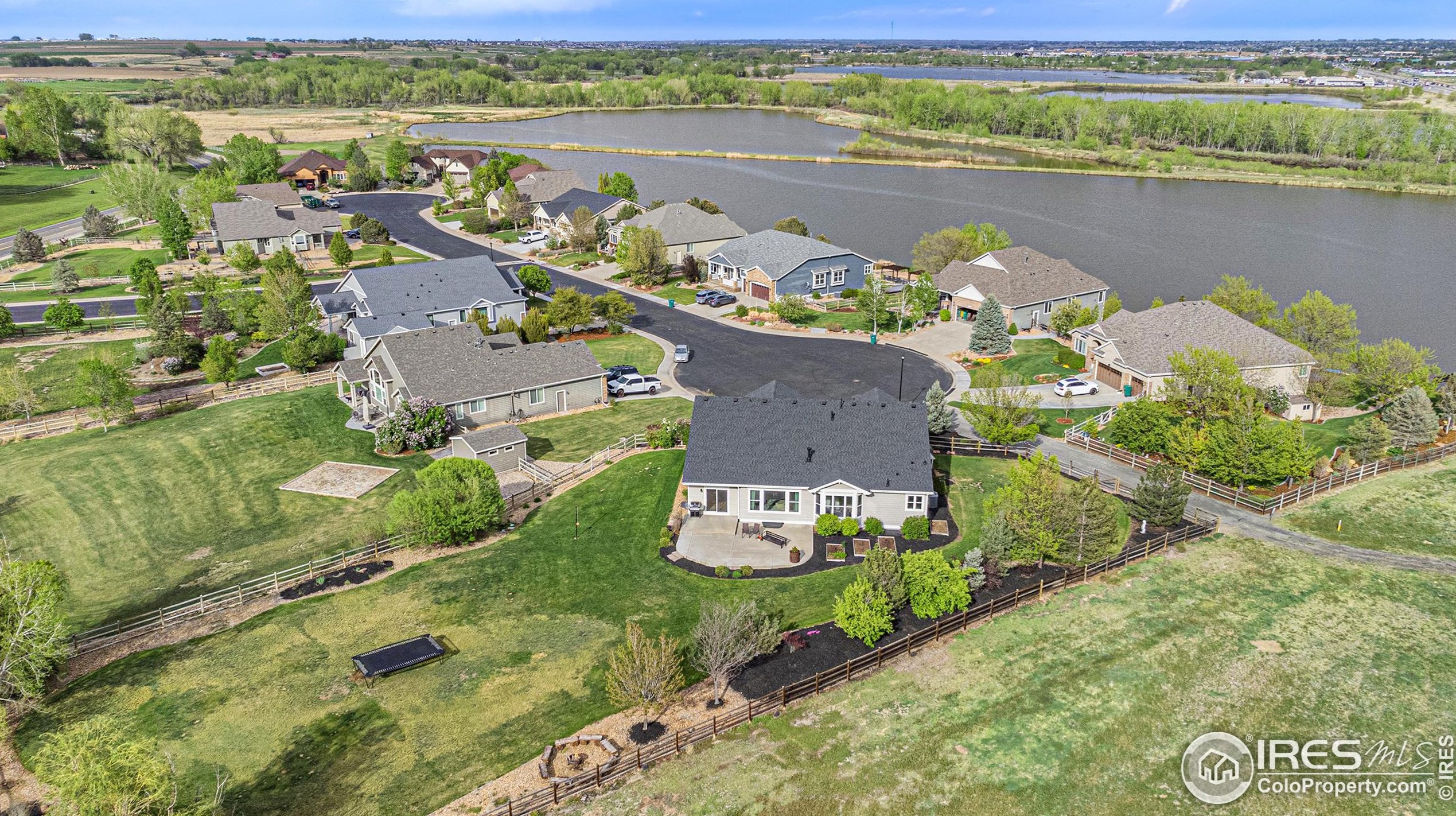 1712 Edgewater Pl, Longmont, CO 80504-5236