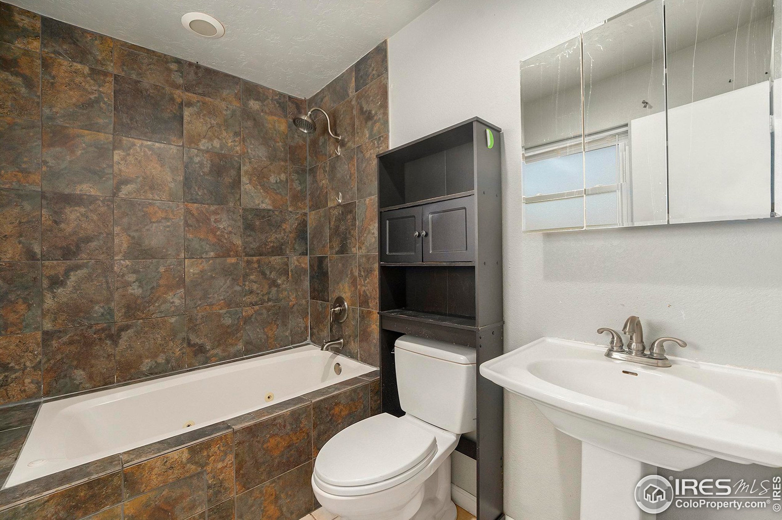 2520 29 Ave, Greeley CO 80634-7641 exterior