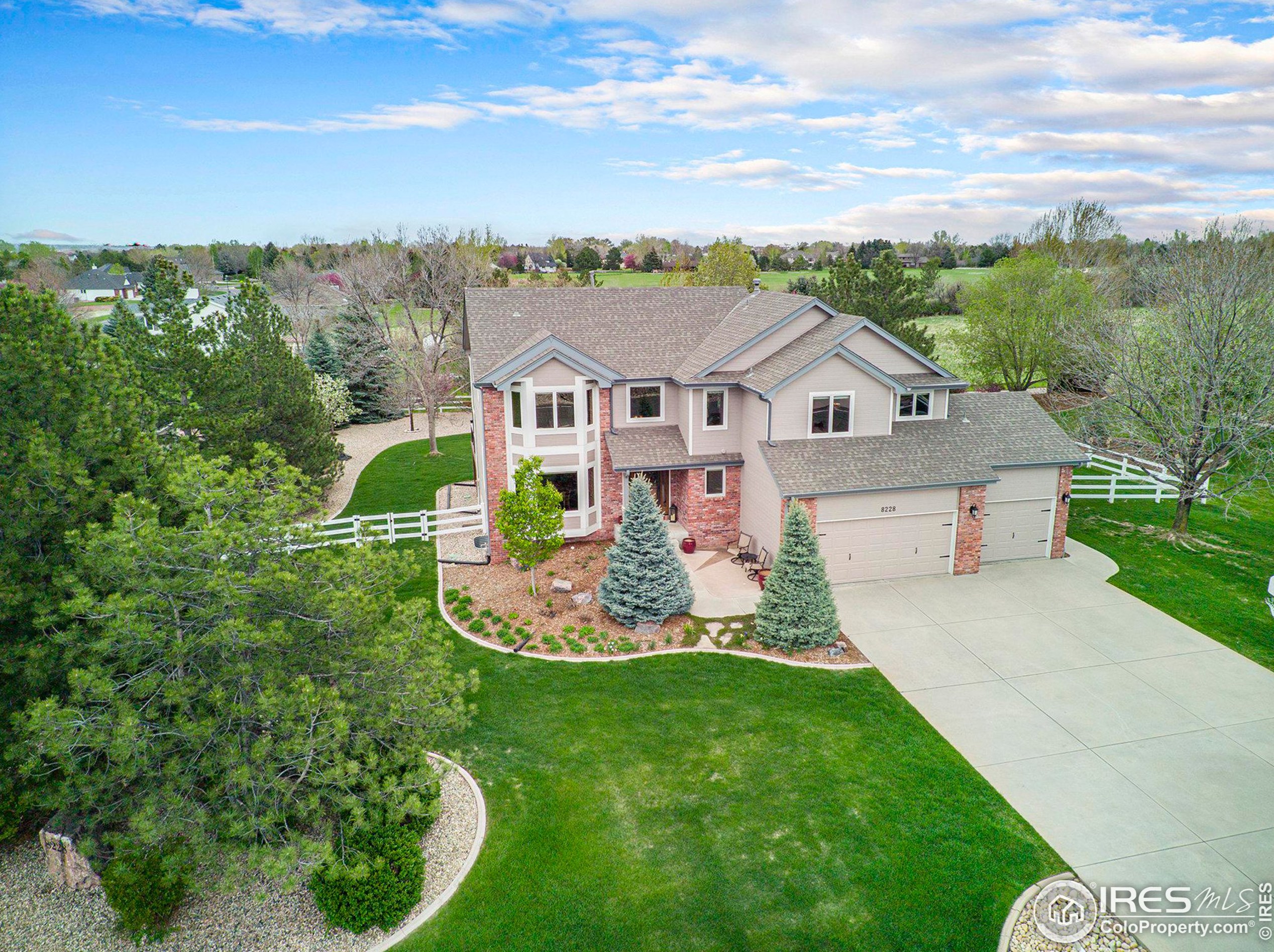 8228 Benson Ct, Fort Collins, CO 80525-9379