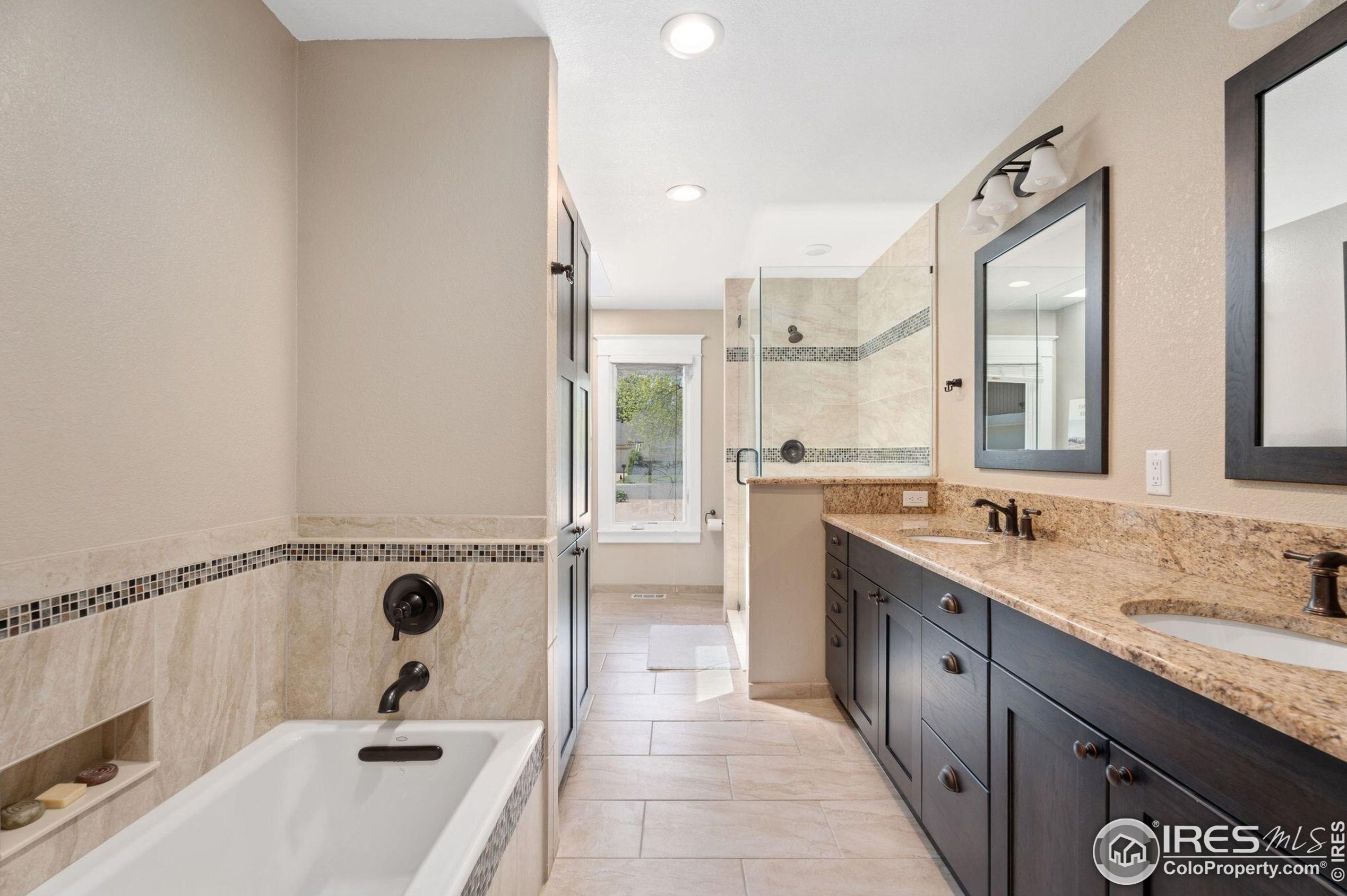1208 Kirkwood Dr, Fort Collins CO  80525-1969 exterior