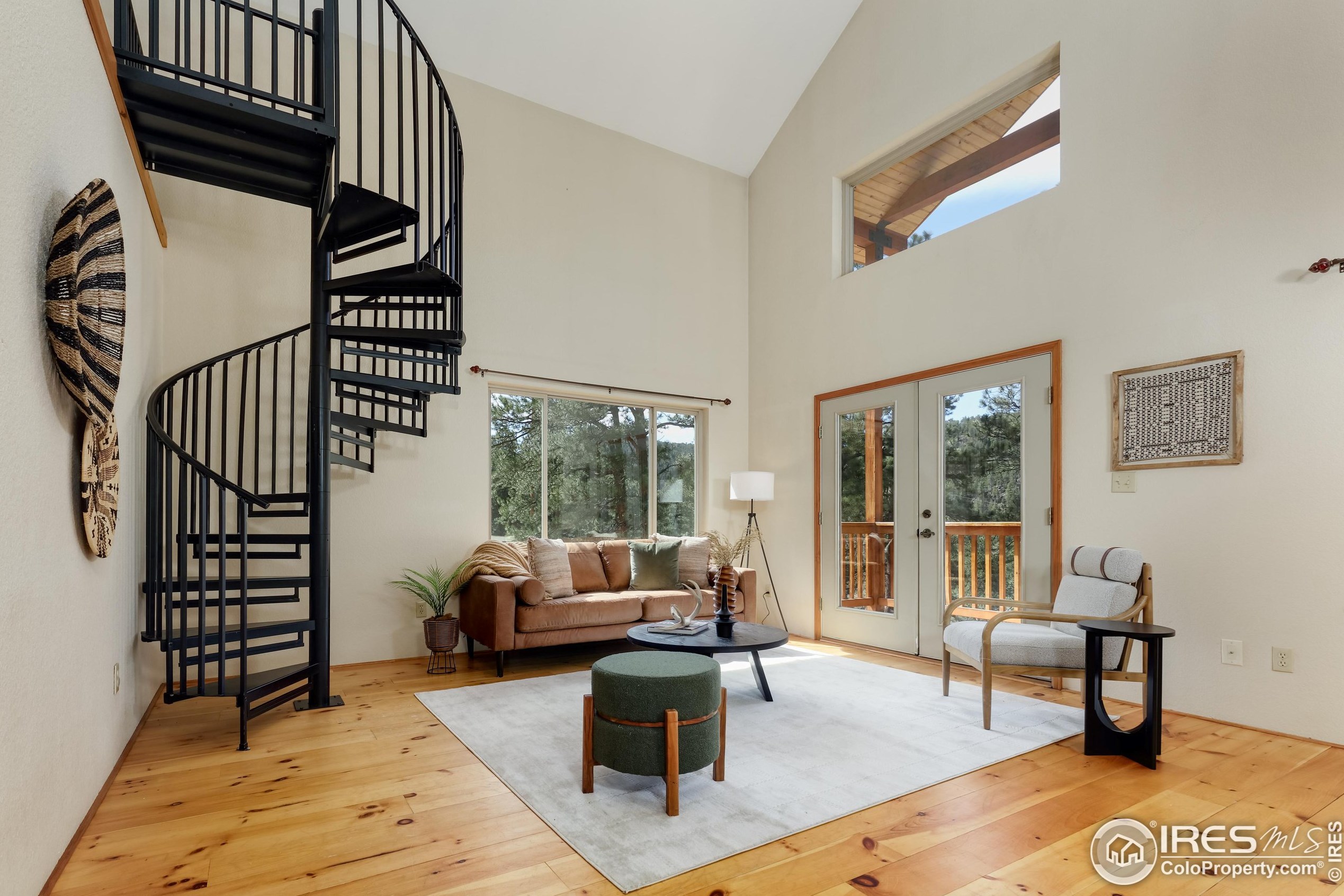 93 Spruce Dr, Lyons, CO 80540-8804