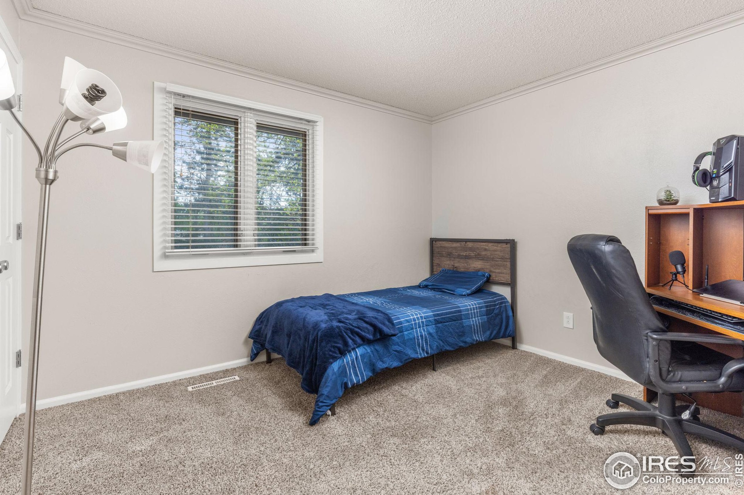 3922 21 St Rd, Greeley CO 80634-3839 exterior