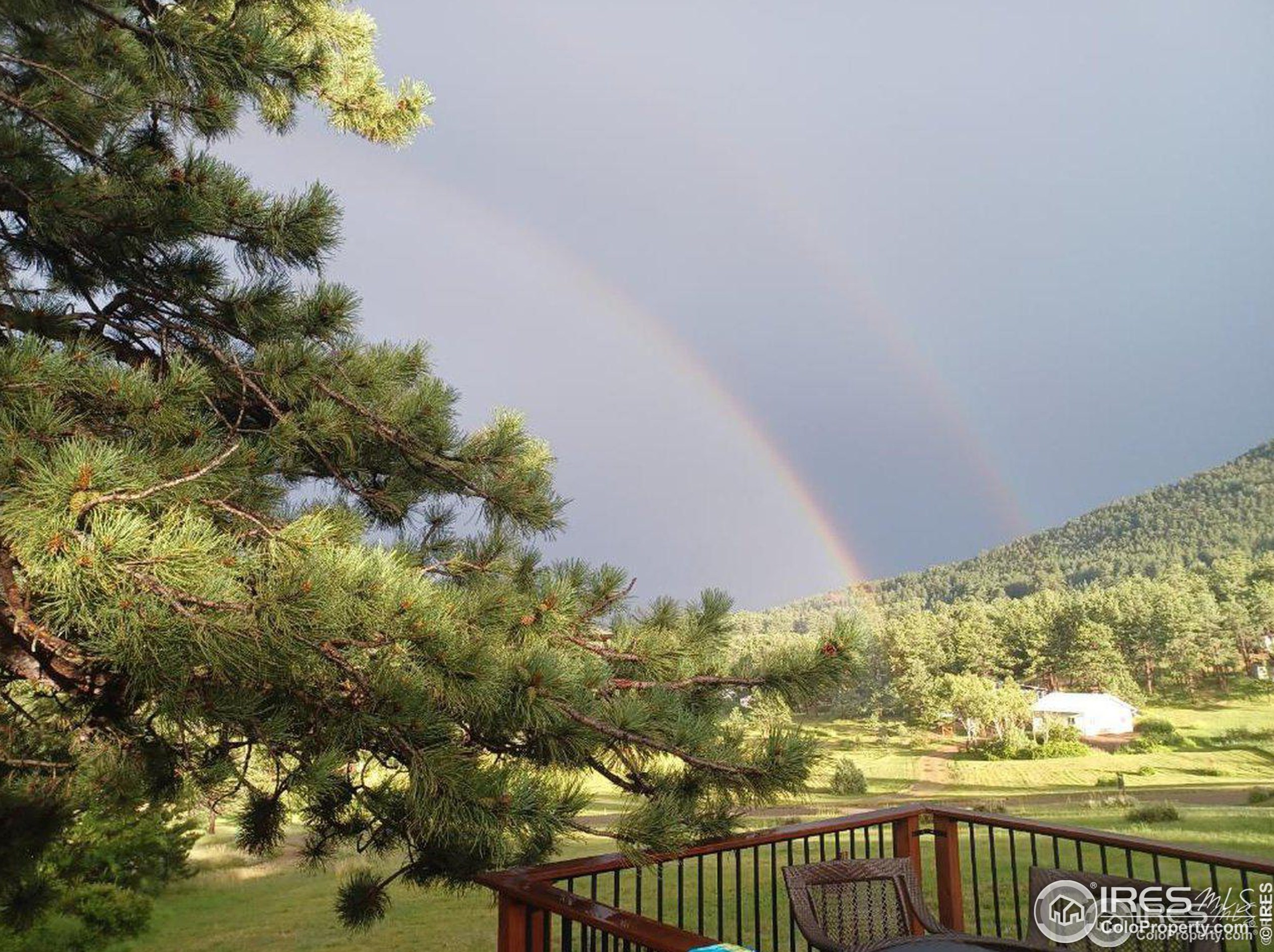 545 Pinewood Dr, Lyons CO  80540-8132 exterior