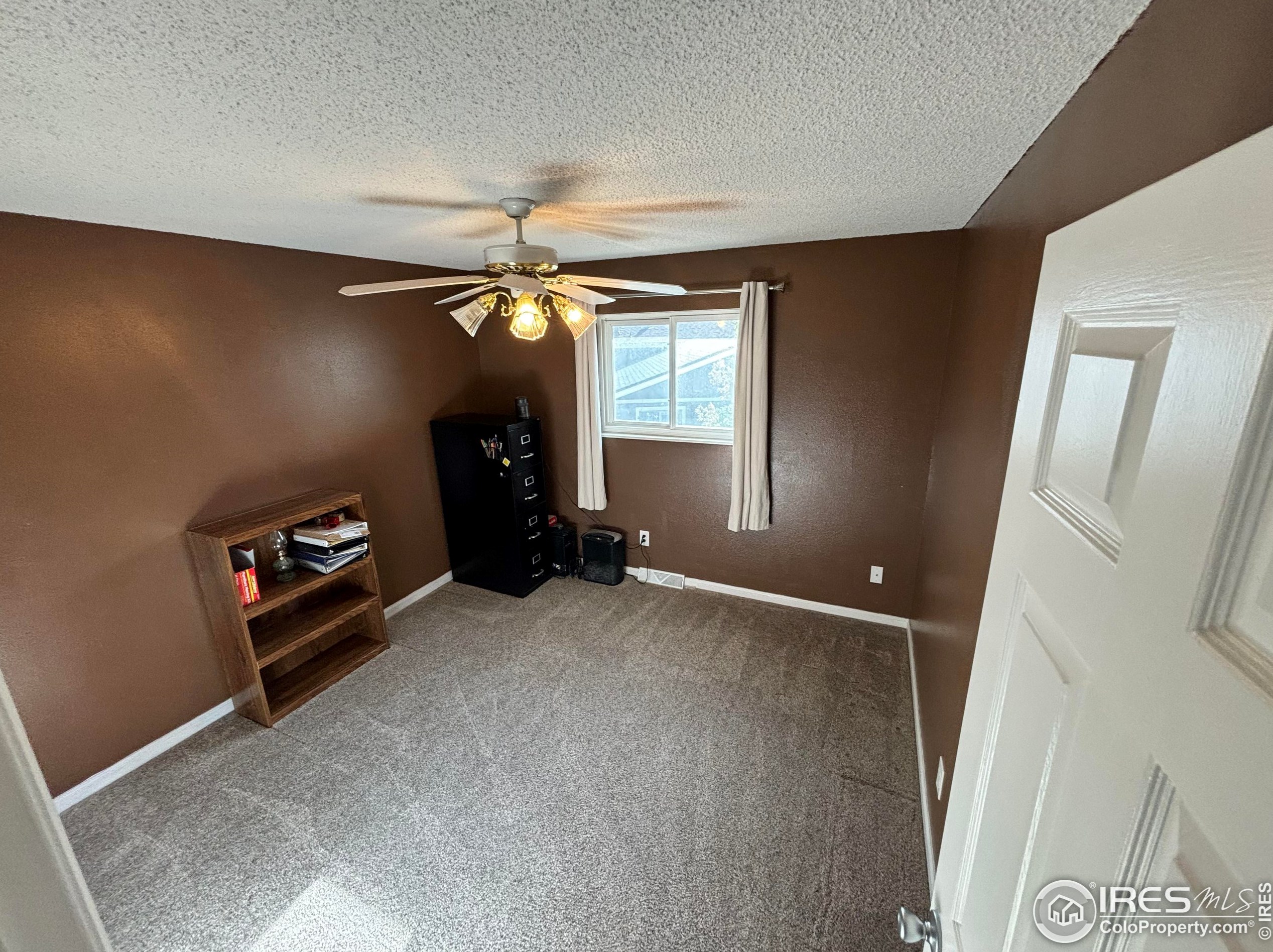 2203 Mountair Ln, Greeley CO 80634-7552 exterior