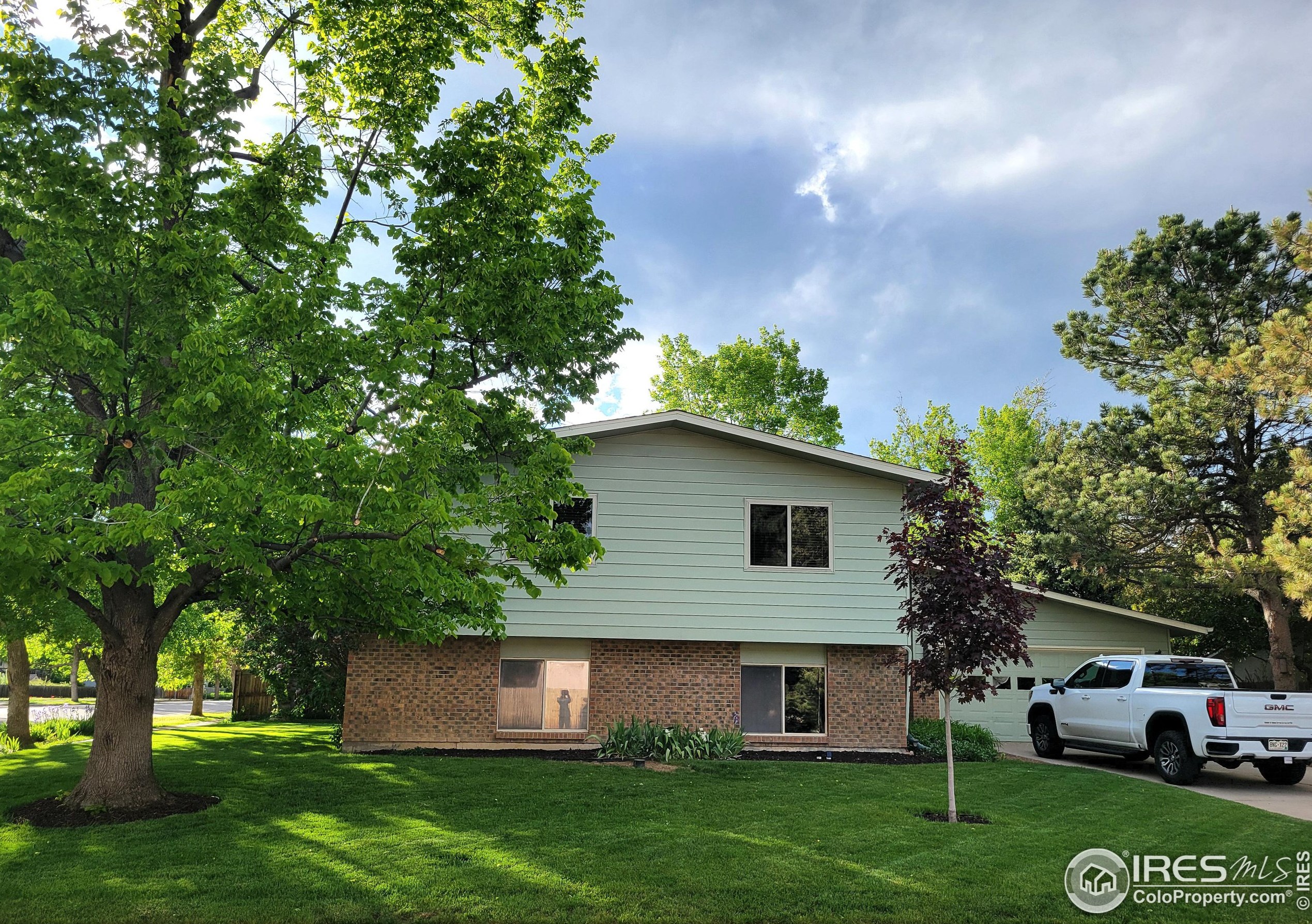 1315 Acropolis Dr, Lafayette, CO 80026-1232