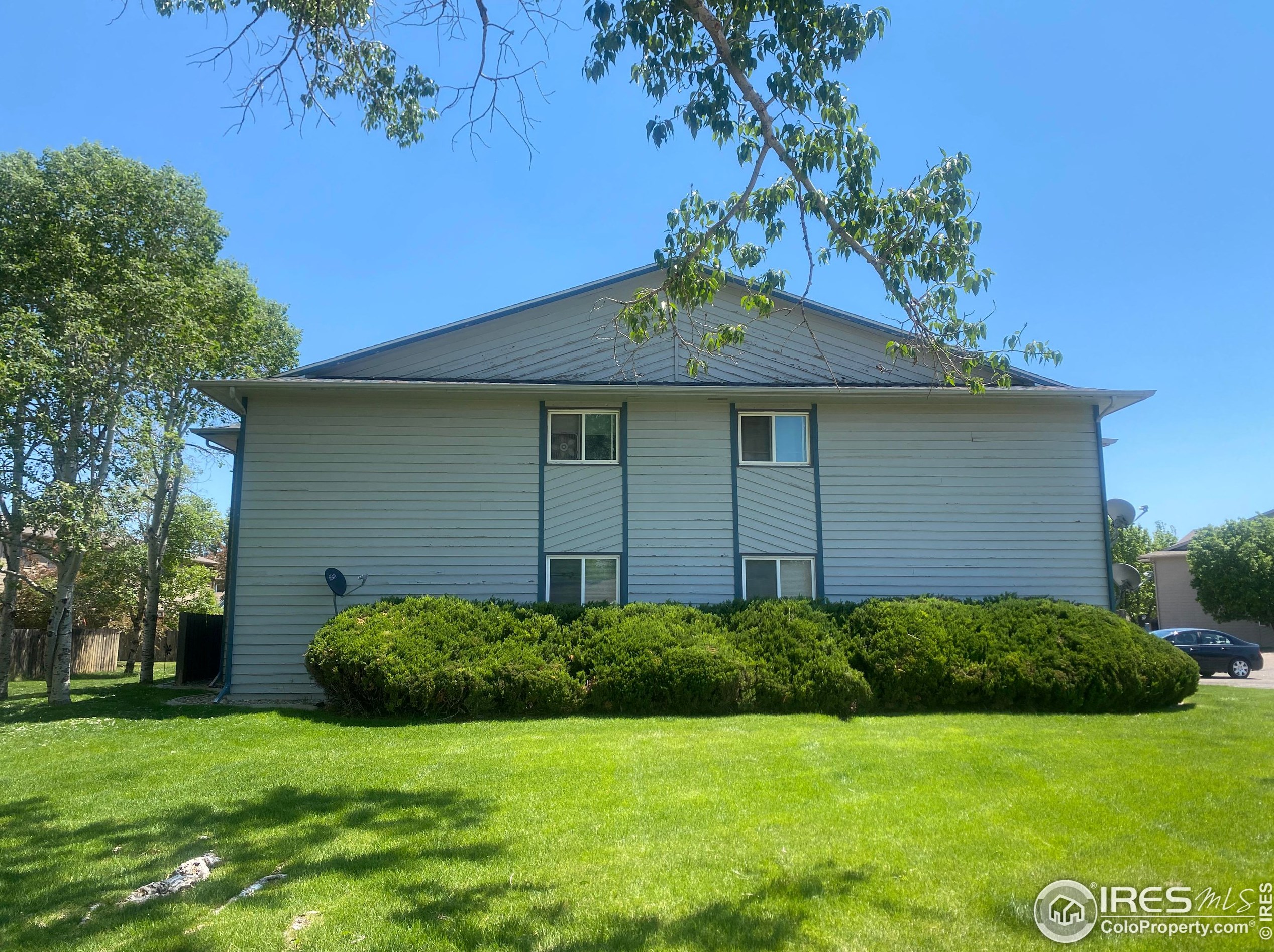 332 Terri Dr, Loveland, CO 80537-6193