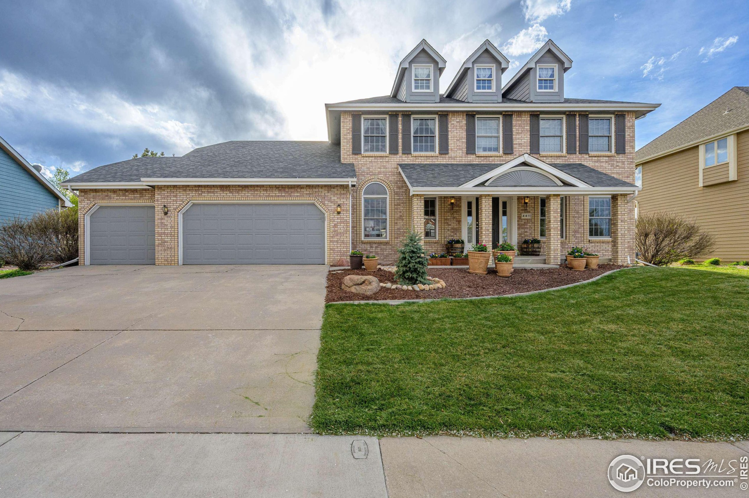 4411 Gray Fox Rd, Fort Collins CO  80526-5266 exterior
