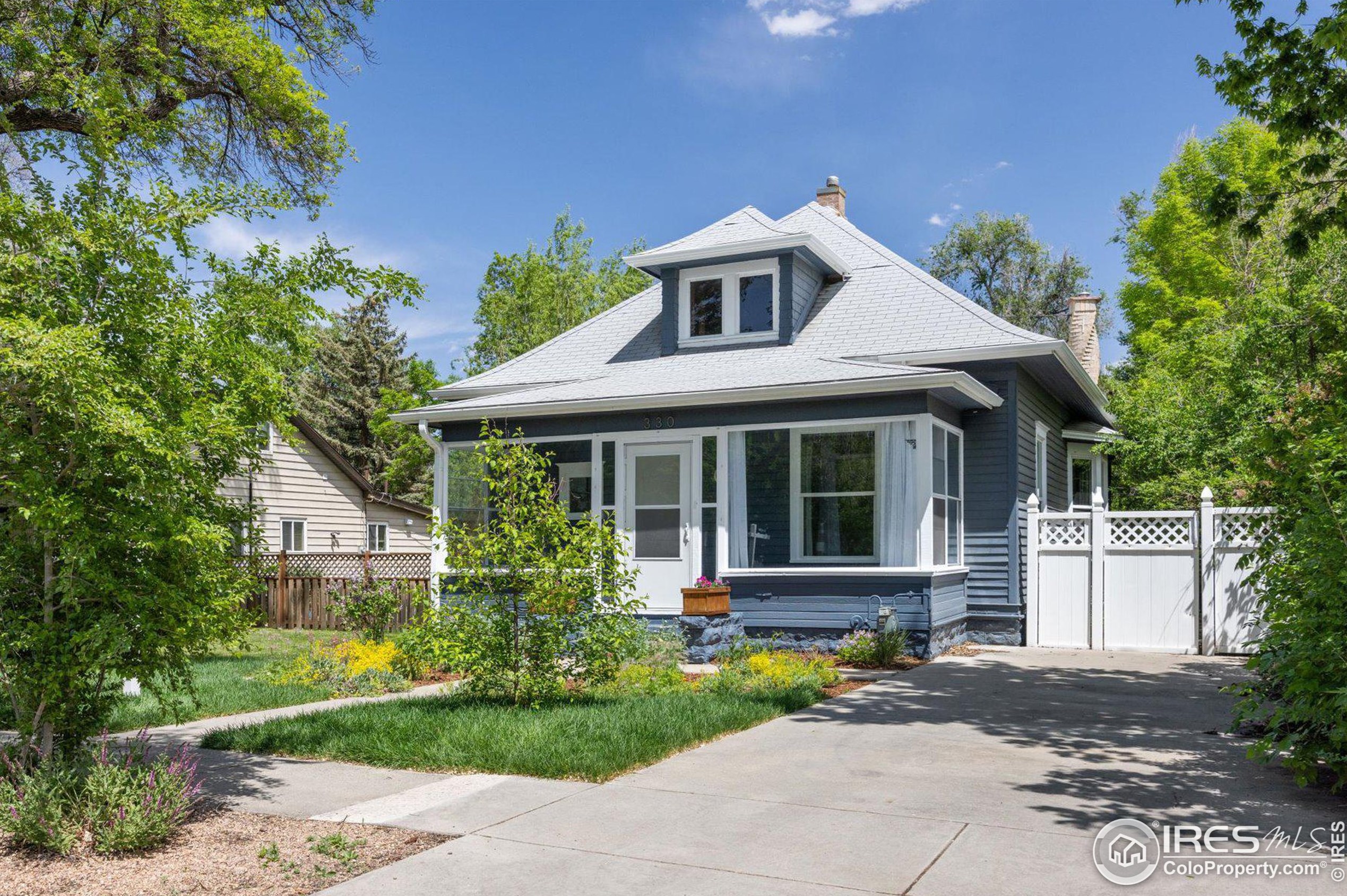 330 Collyer St, Longmont CO  80501-5519 exterior