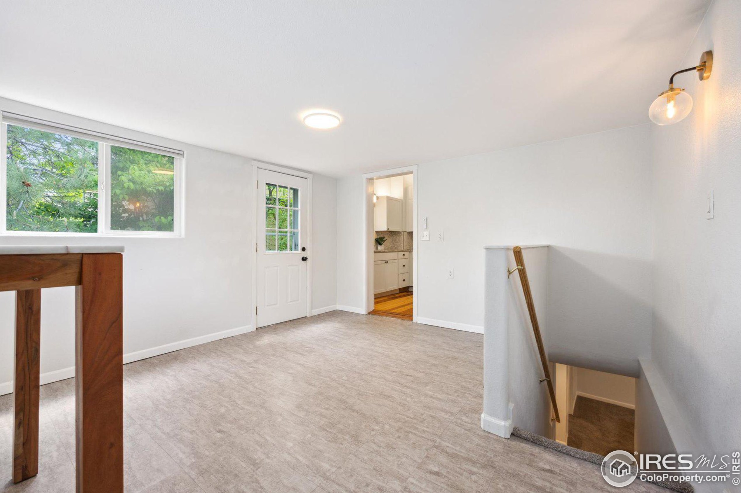 330 Collyer St, Longmont CO  80501-5519 exterior