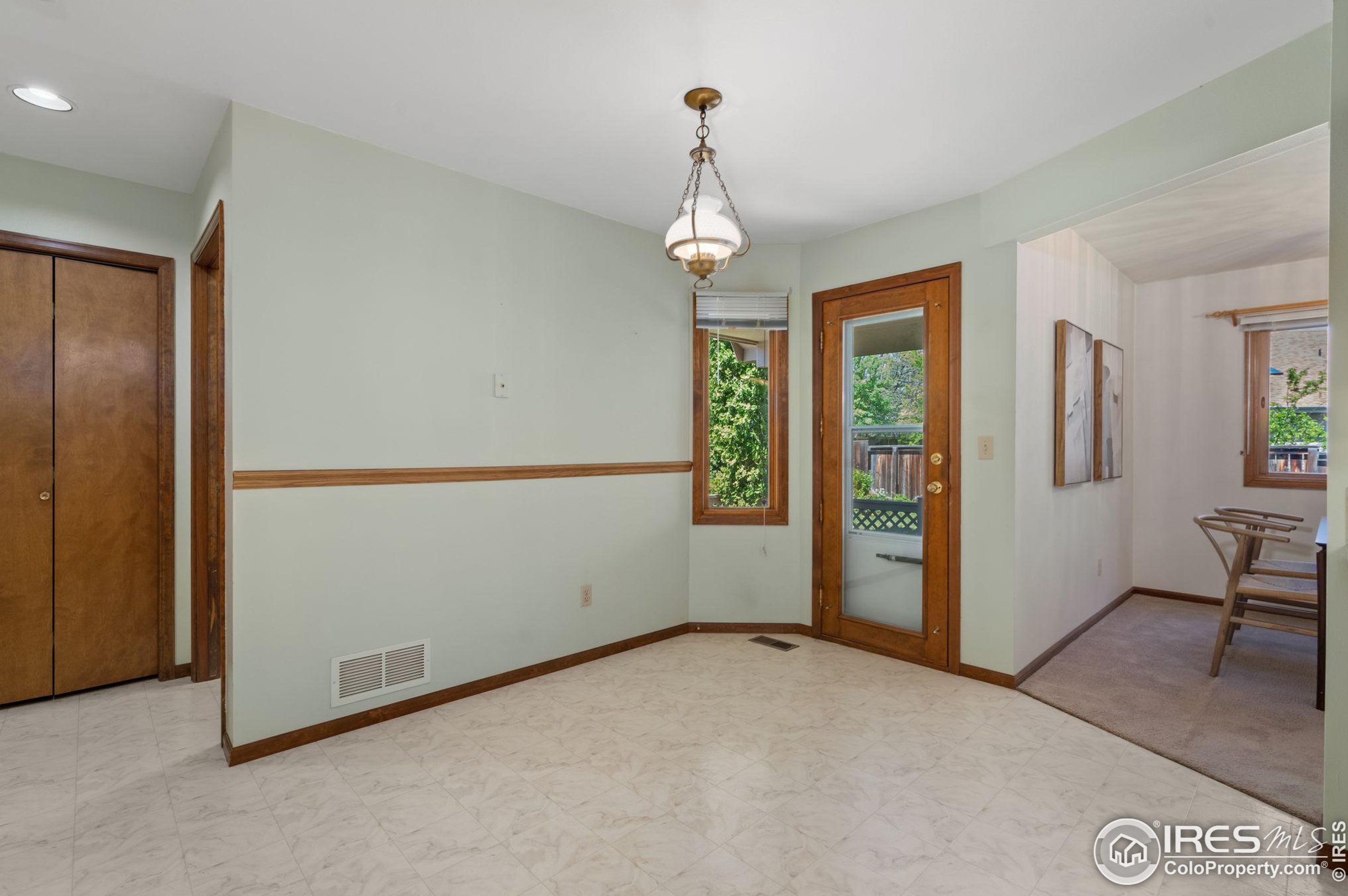 1906 Glenview Ct, Fort Collins CO  80526-3321 exterior