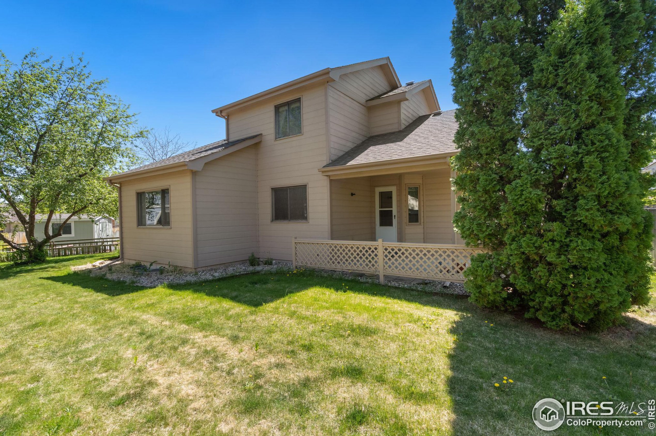 1906 Glenview Ct, Fort Collins CO  80526-3321 exterior