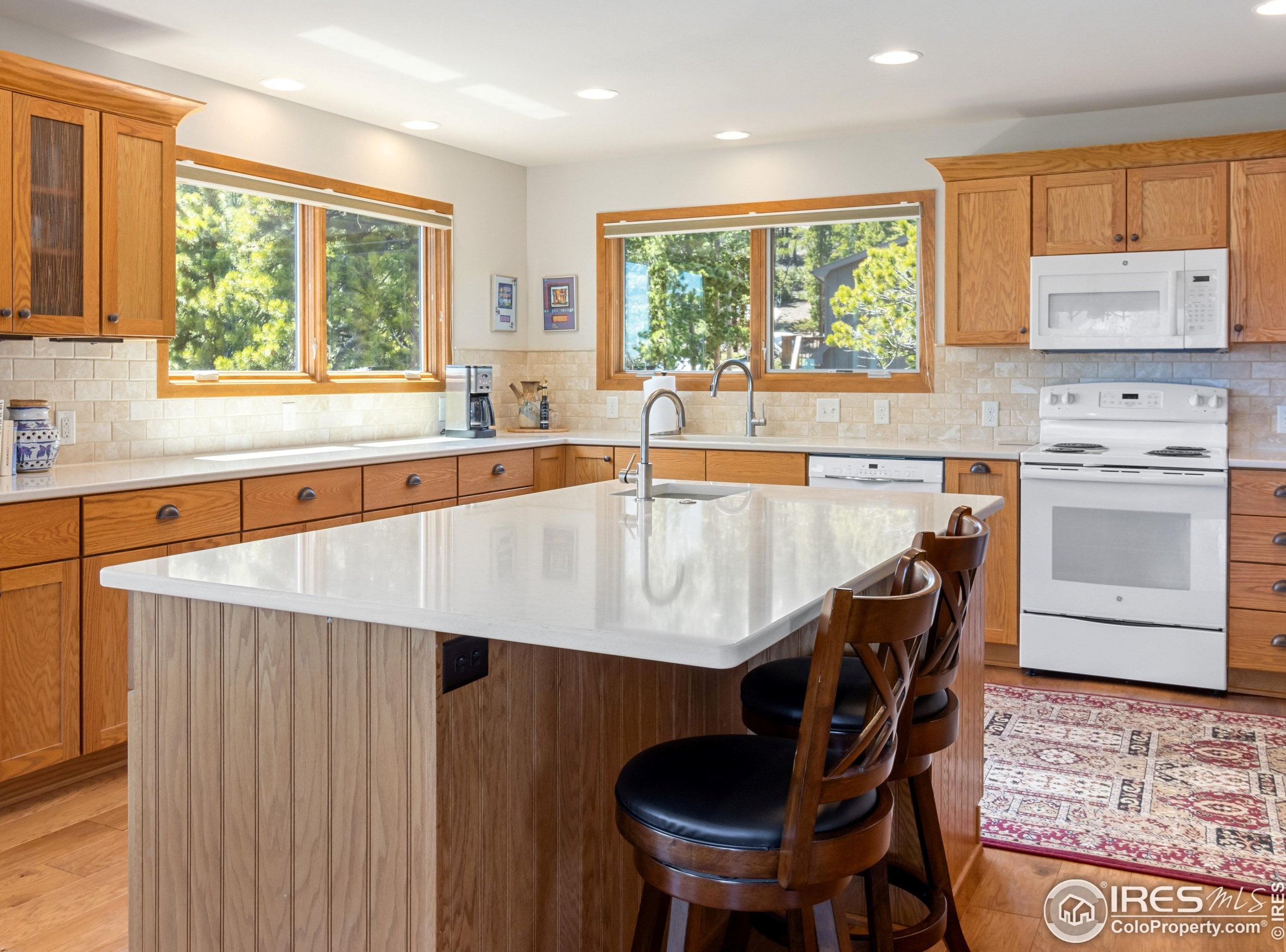 641 Goblins Castle Rd, Estes Park CO 80517-6426 exterior