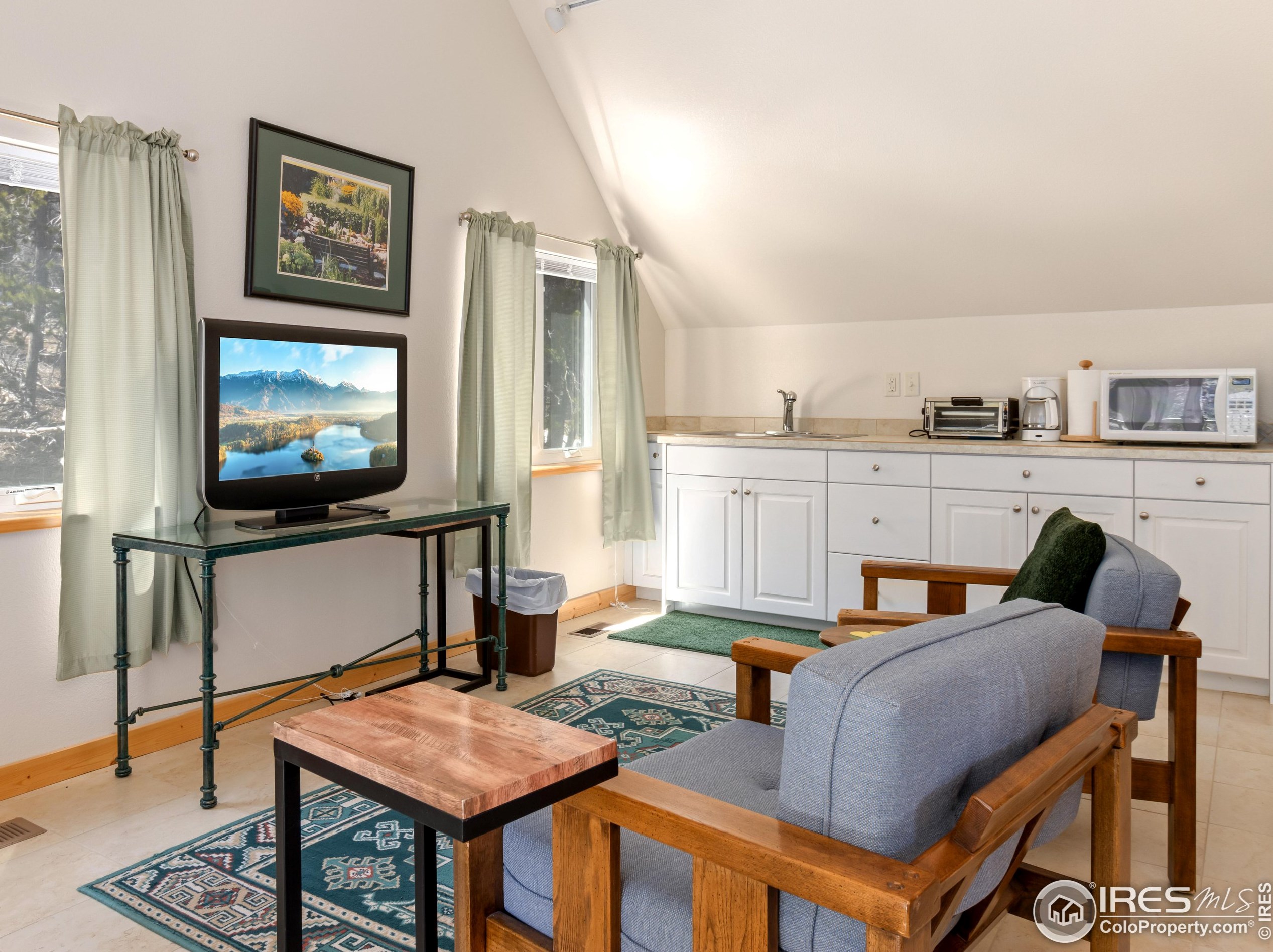 641 Goblins Castle Rd, Estes Park CO 80517-6426 exterior