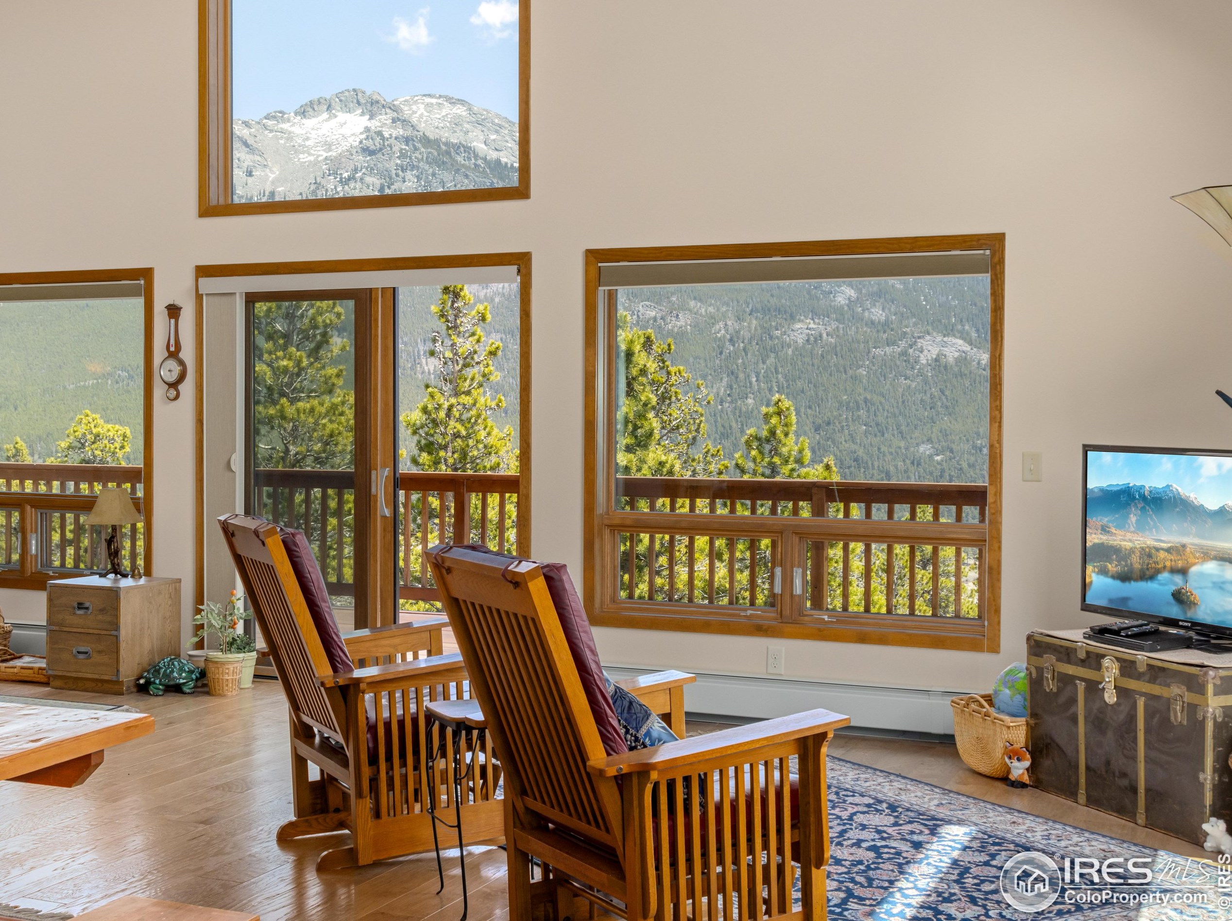 641 Goblins Castle Rd, Estes Park CO 80517-6426 exterior