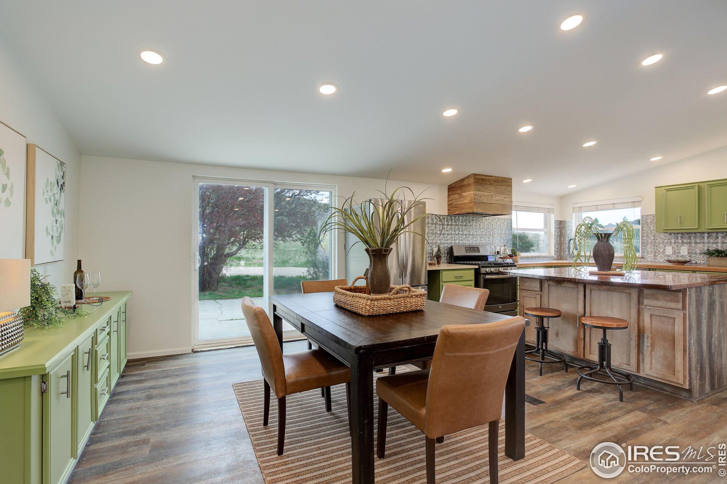 986 Deer Mdw Way, Red Feather Lakes CO 80536-9505 exterior