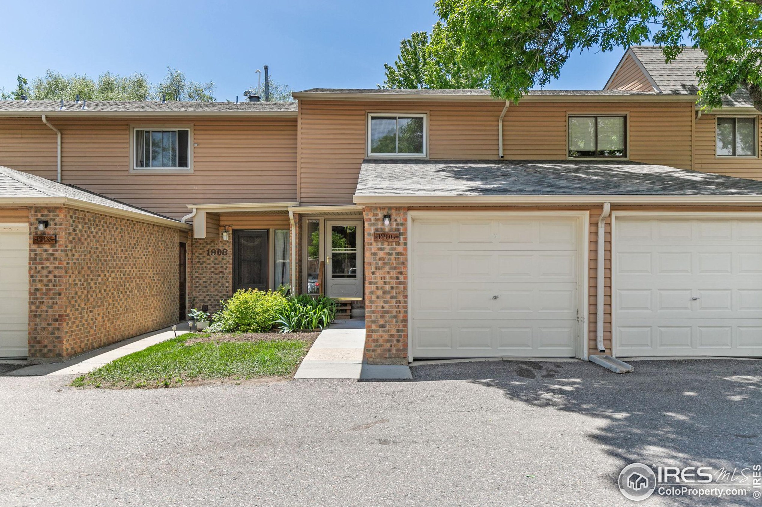 1906 Centaur Cir, Lafayette, CO 80026-2831