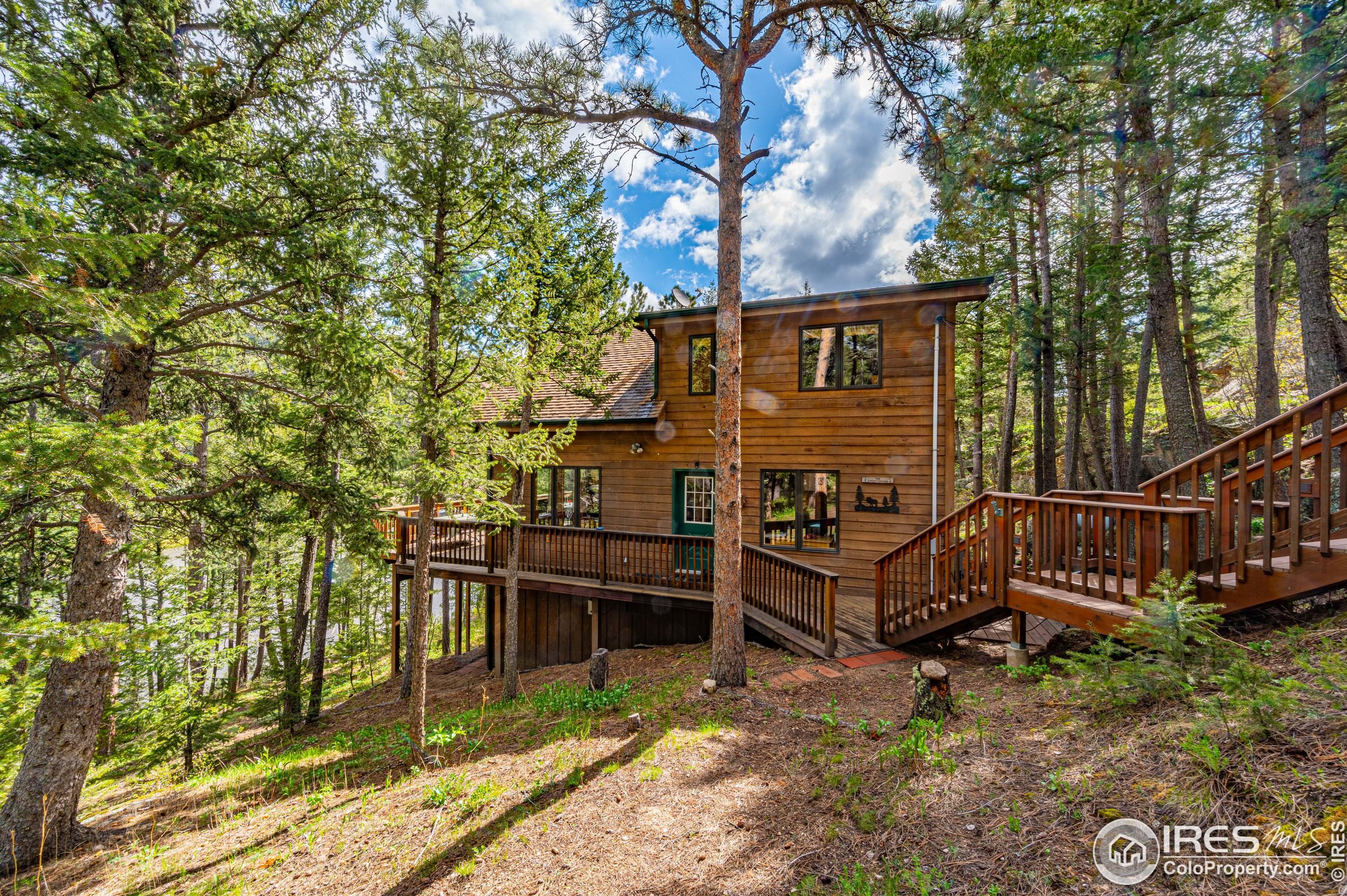 743 Hickory Dr, Lyons, CO 80540