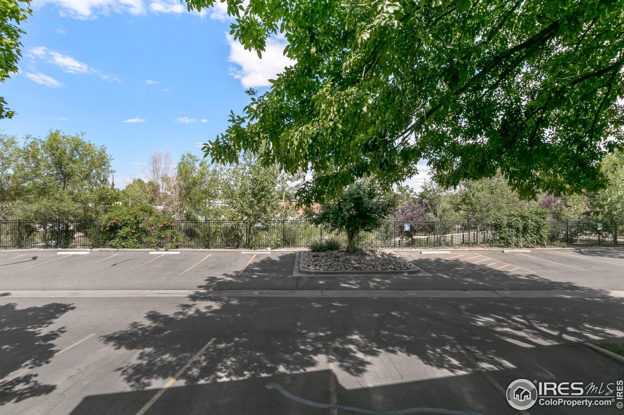2707 Valmont Rd, Boulder CO  80304-2916 exterior