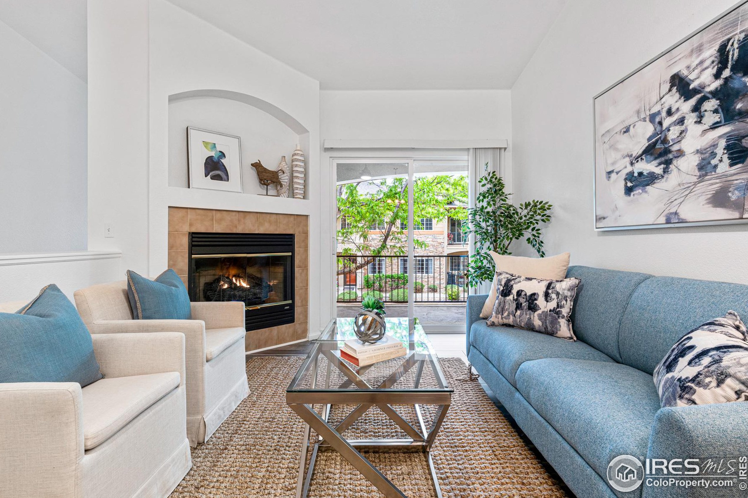 1703 Whitehall Dr, Longmont, CO 80504-2538