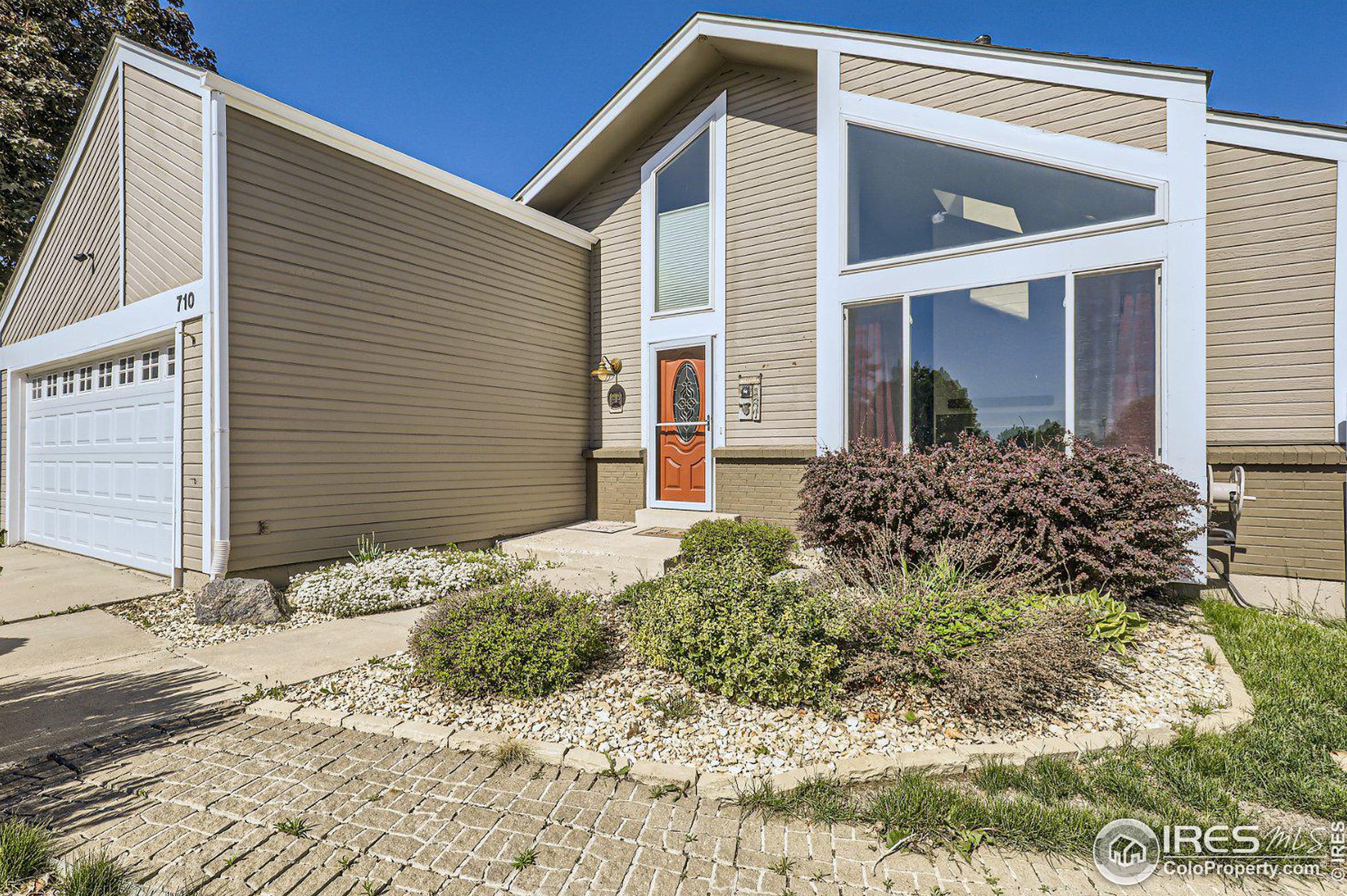 710 Granby Cir, Denver, CO 80012-3738