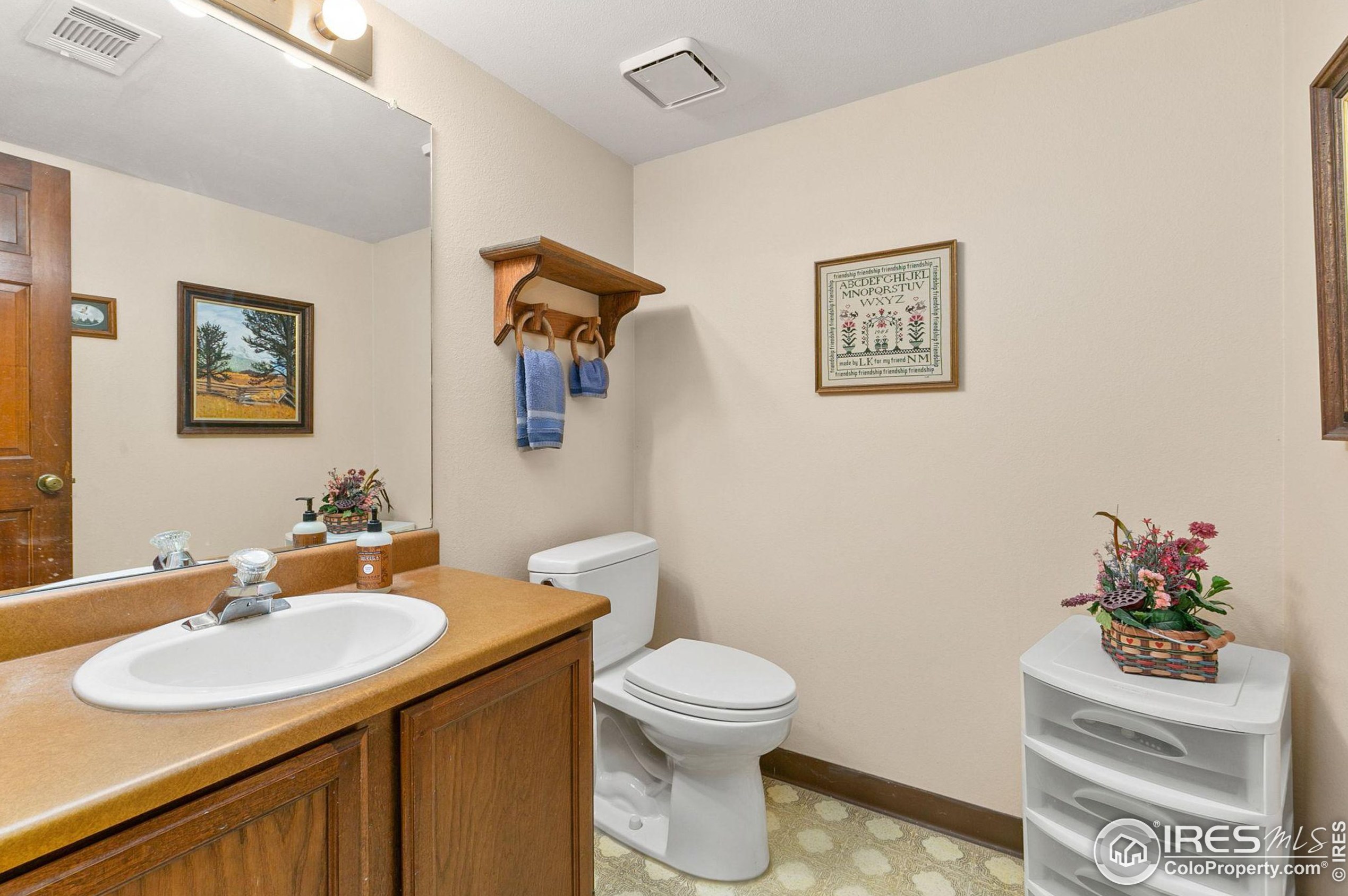 2531 Eastwood Dr, Fort Collins CO  80525-2020 exterior