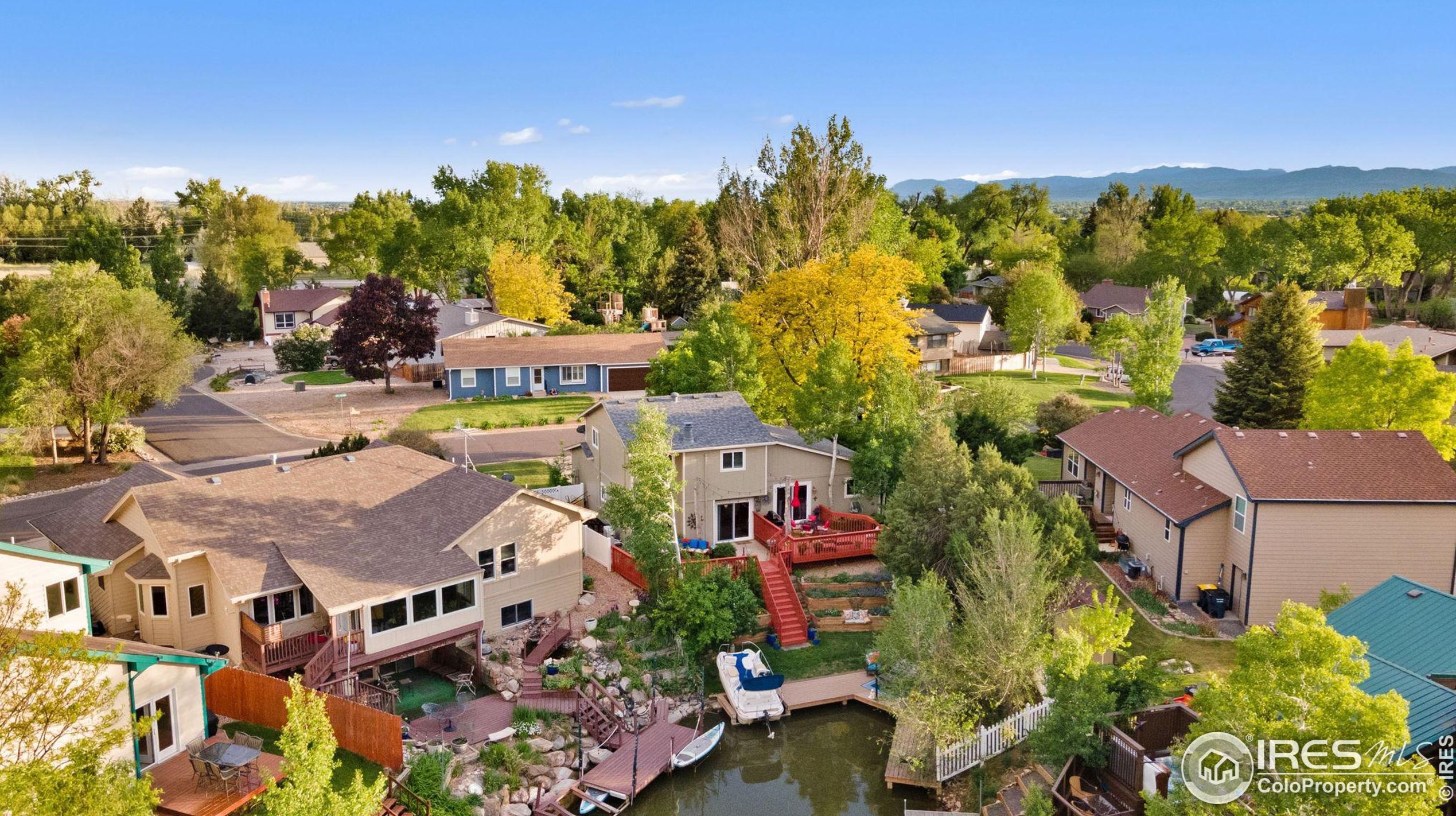 401 Orilla Del Lago, Fort Collins CO  80524-8921 exterior