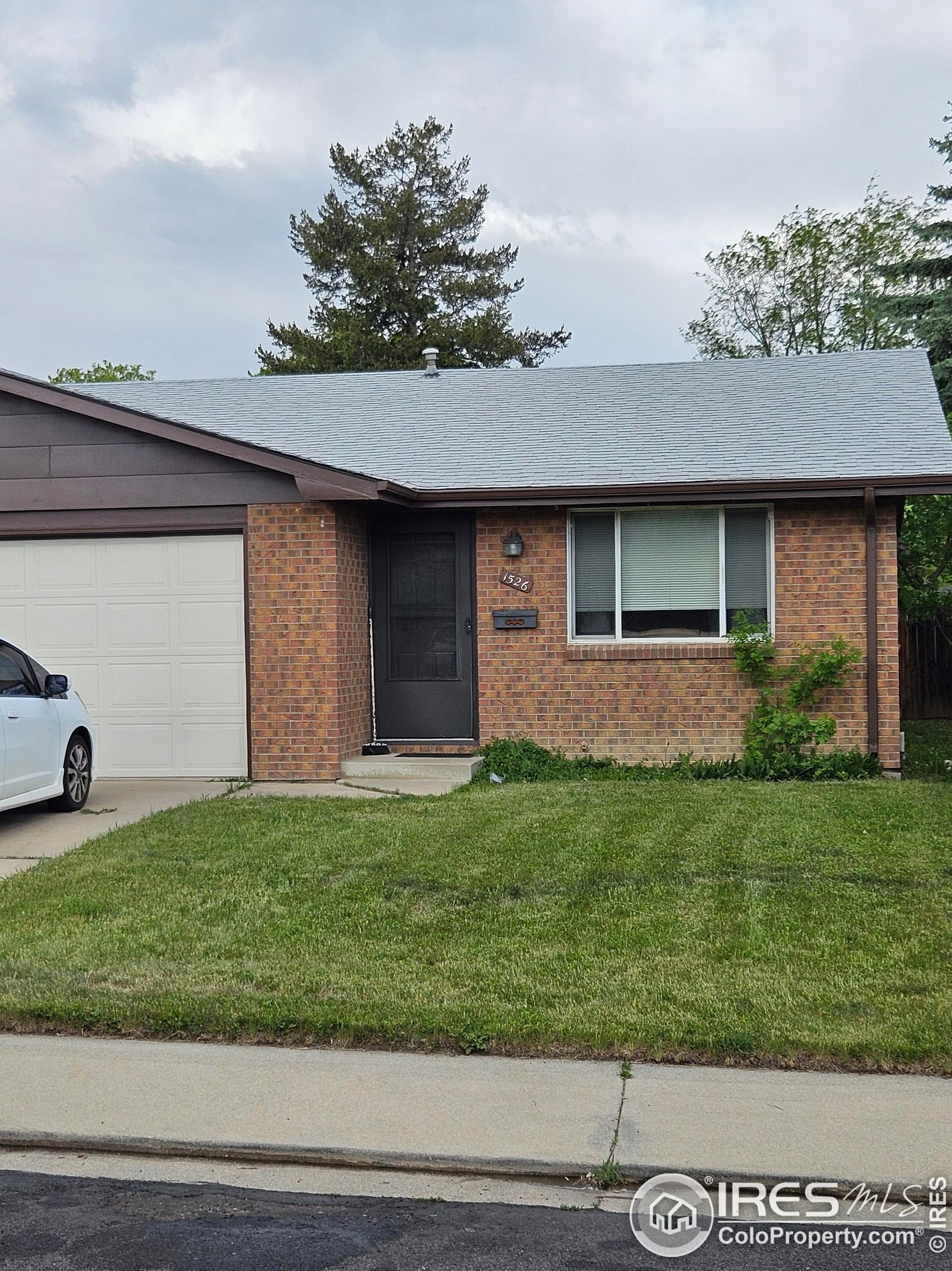 1526 Stuart St, Longmont, CO 80501-2418