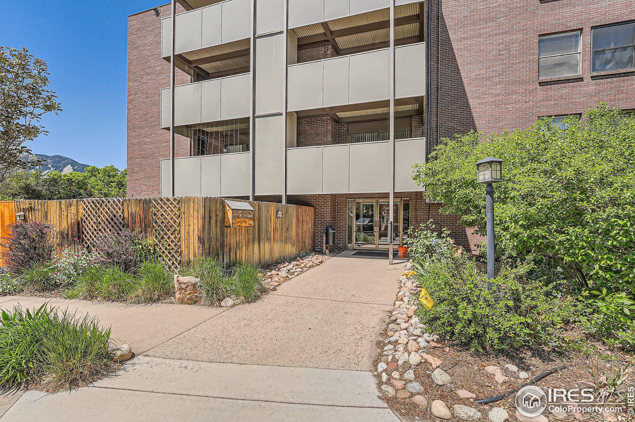 2227 Canyon Blvd #303, Boulder, CO 80302