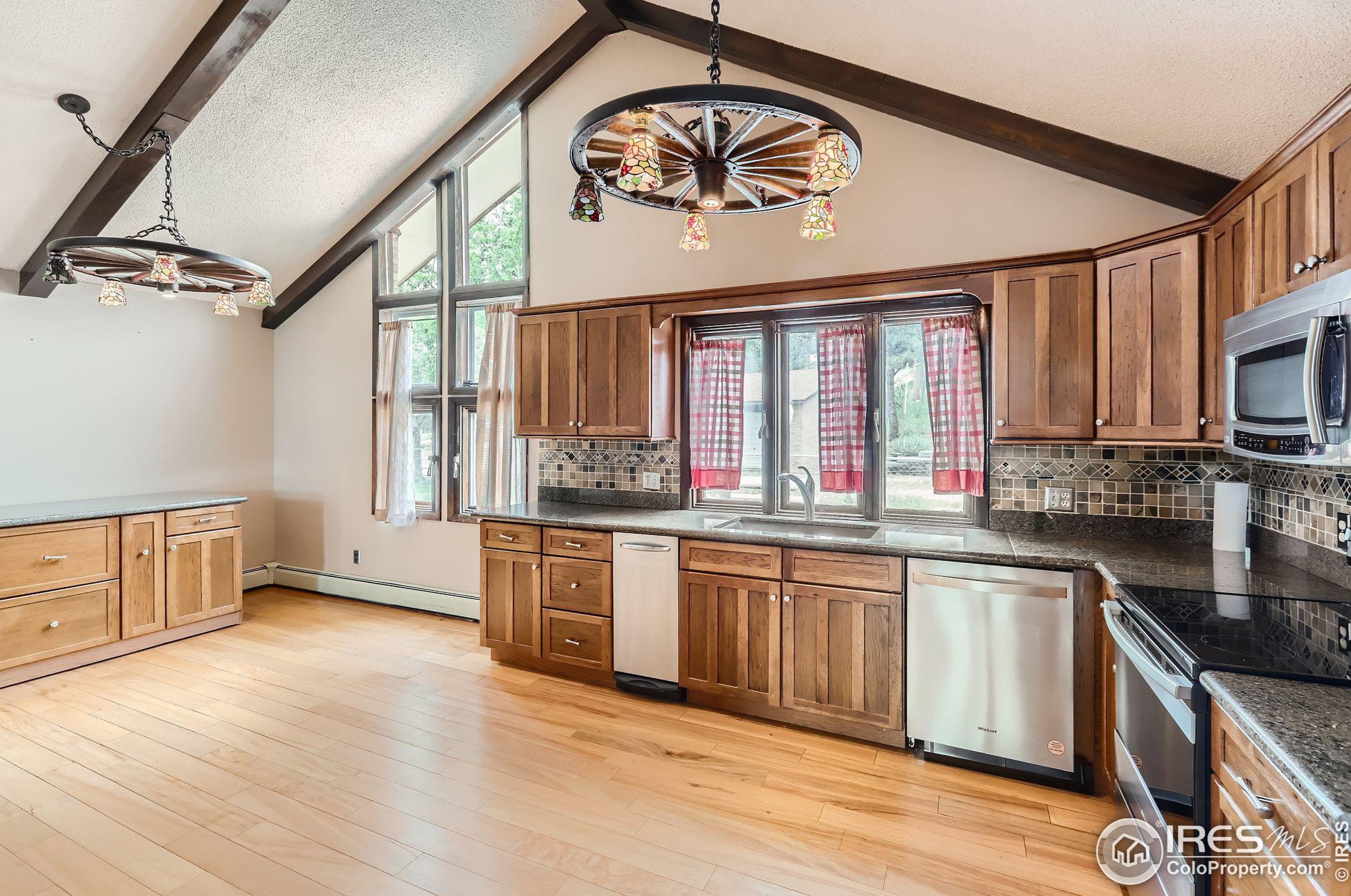 4225 Fawn Trl, Loveland CO 80537-8300 exterior