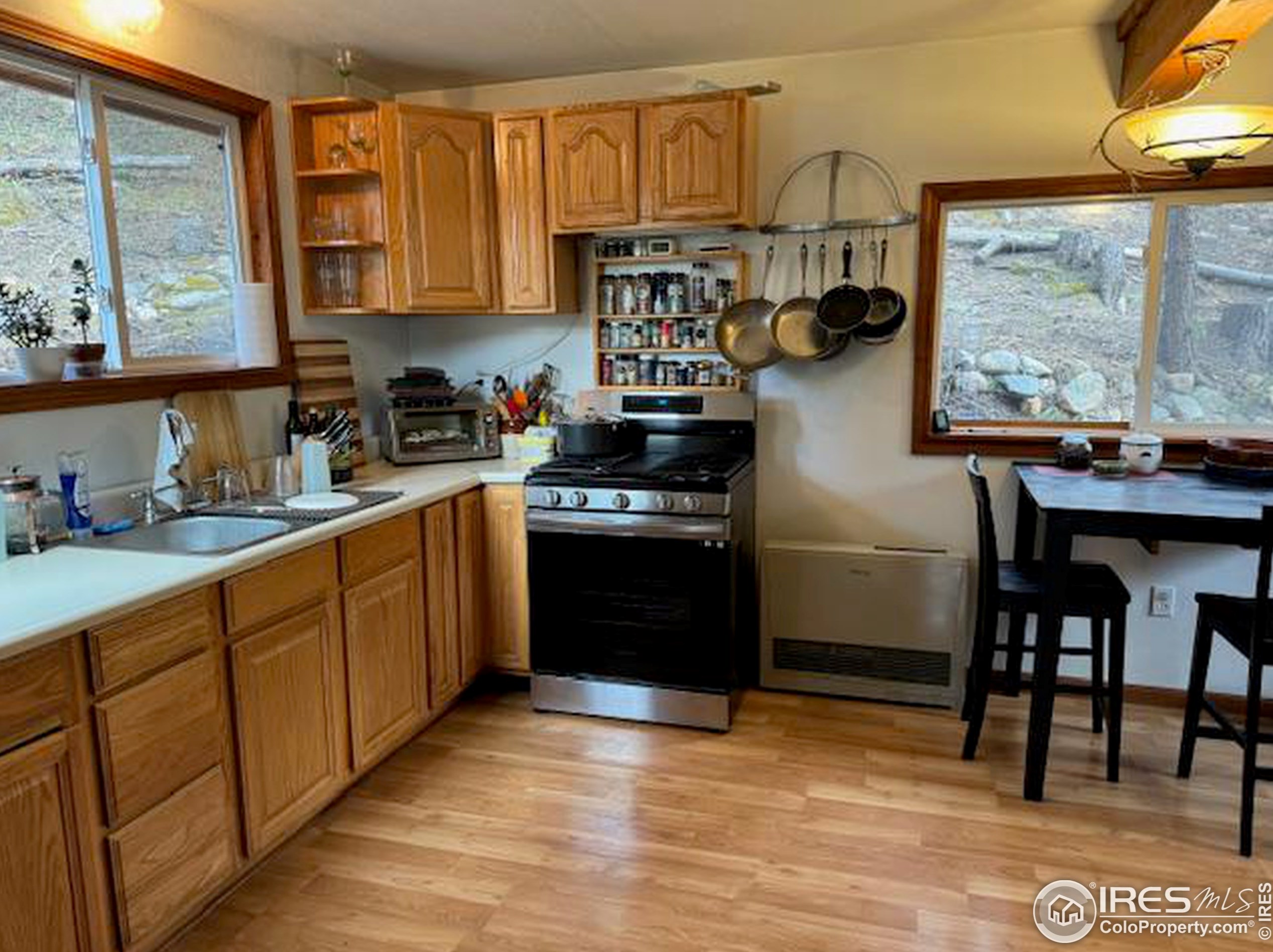 146 Hummer Dr, Nederland CO 80466-9562 exterior