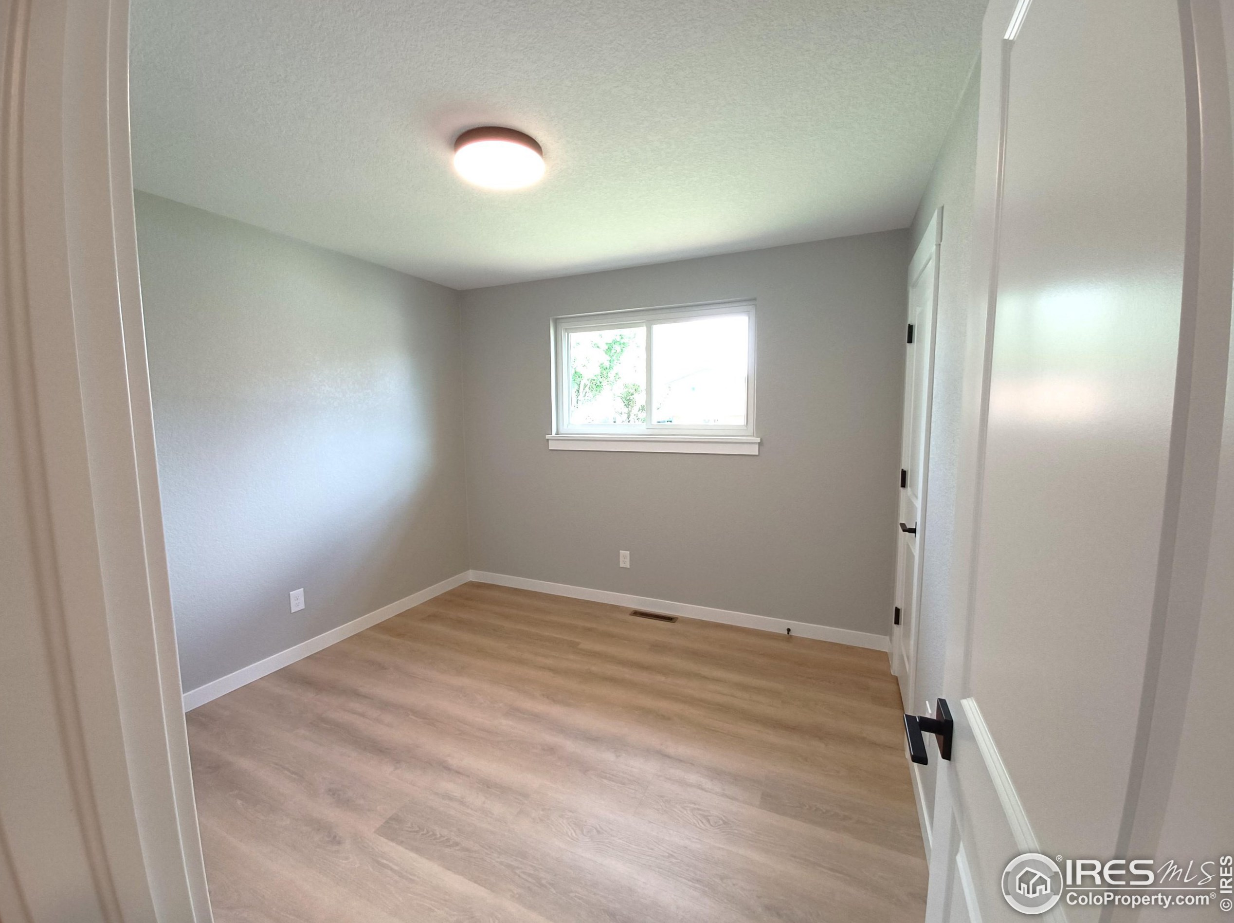 1065 Coffman St, Longmont CO  80501-4340 exterior