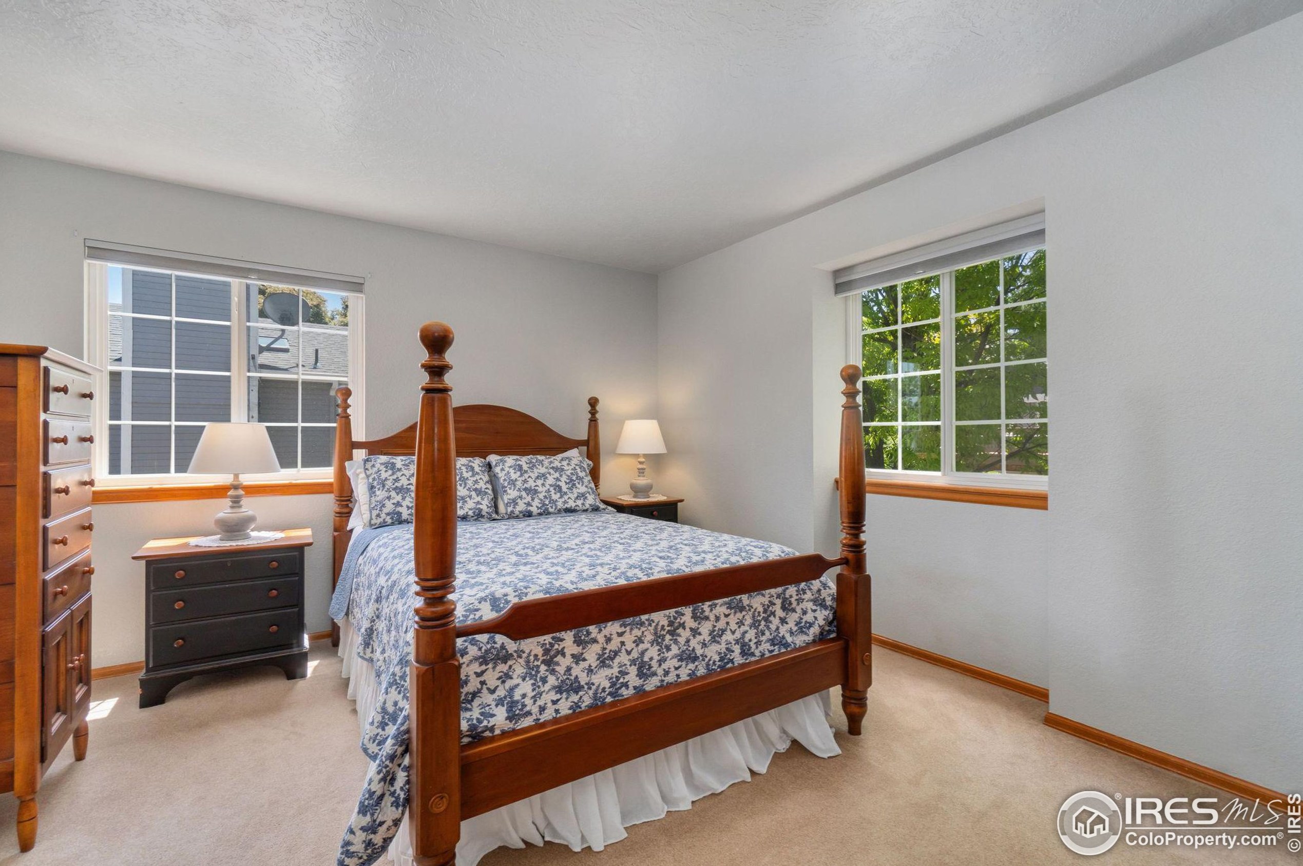 1915 Sunlight Dr, Longmont CO 80504-1973 exterior