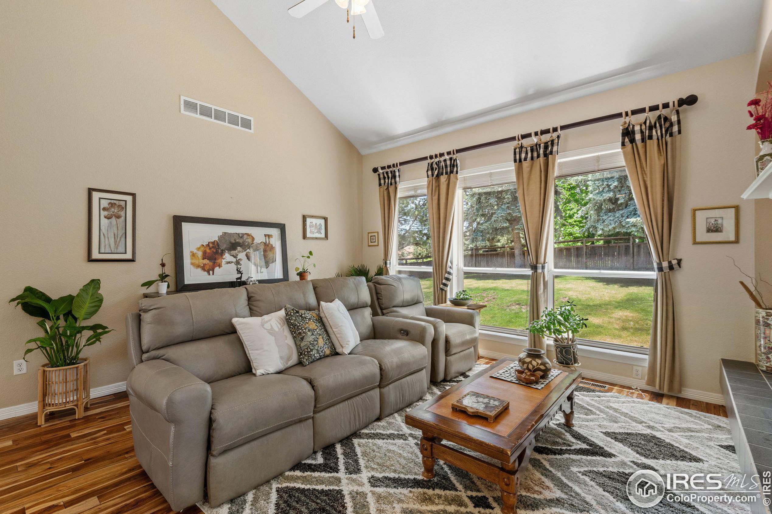 300 Whitetail Cir, Lafayette CO 80026-9070 exterior