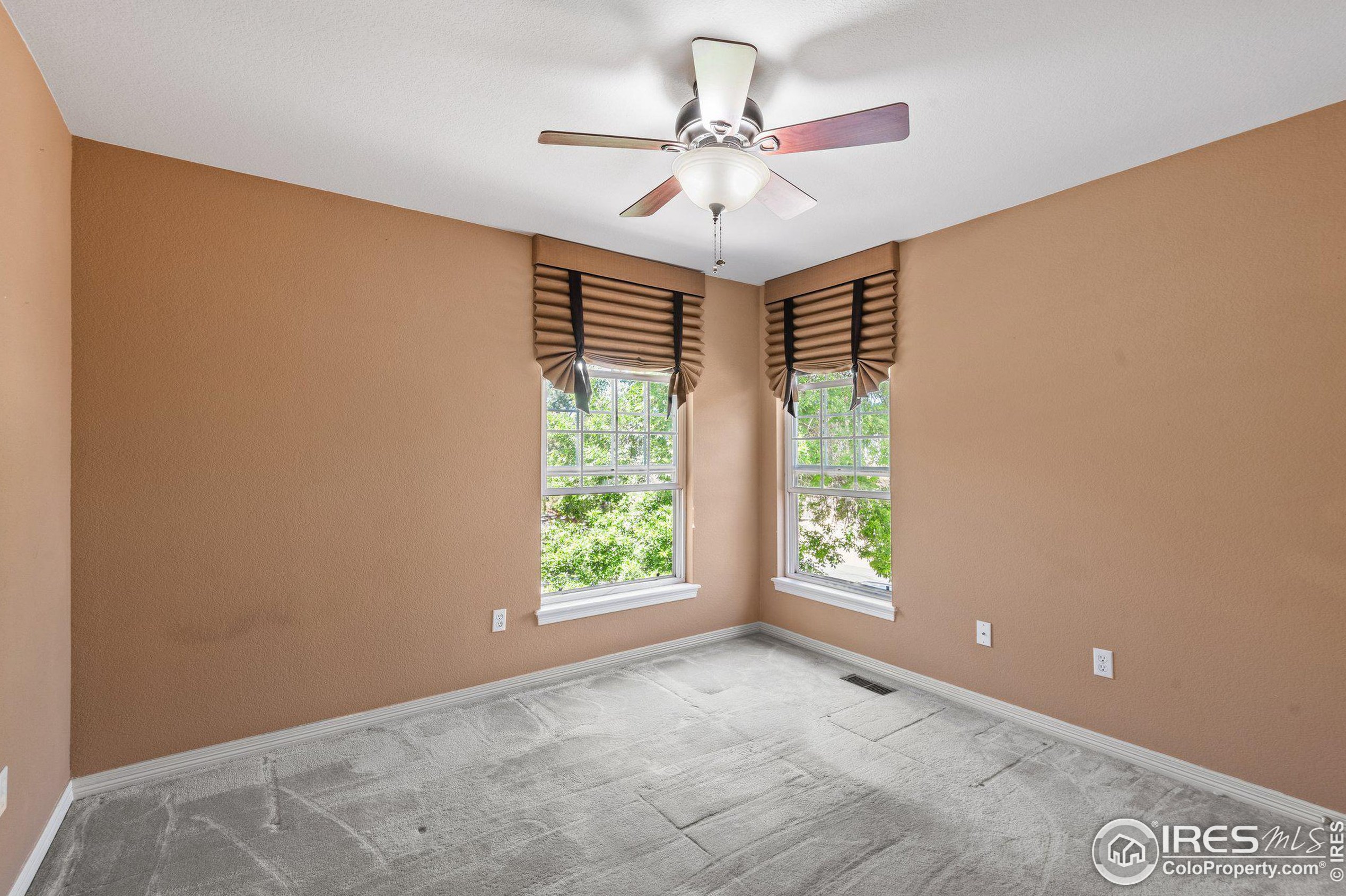 300 Whitetail Cir, Lafayette CO 80026-9070 exterior