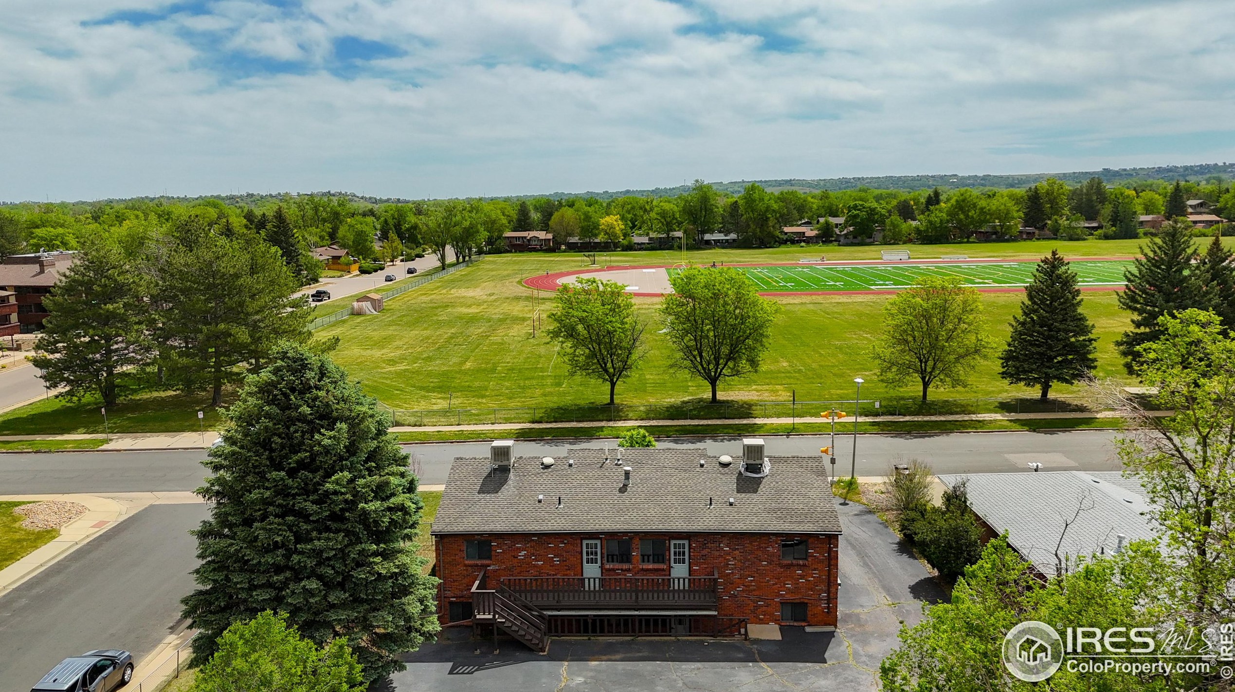 435 Manhattan Dr, Boulder CO 80303-4242 exterior