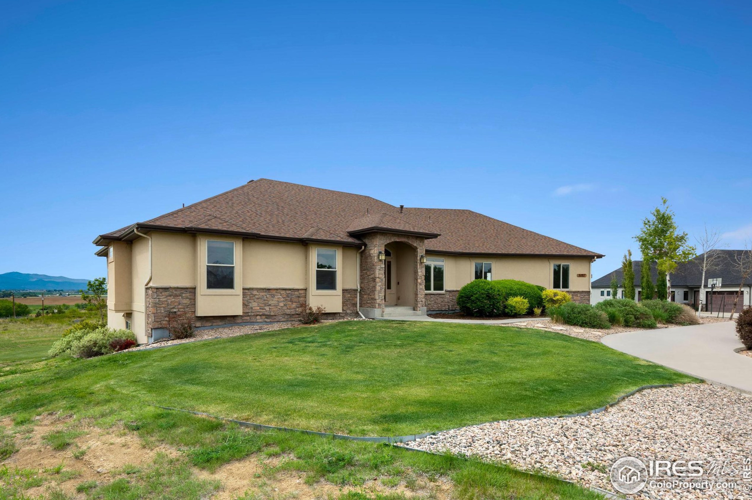 3121 Megan Cir, Longmont, CO 80513-9386