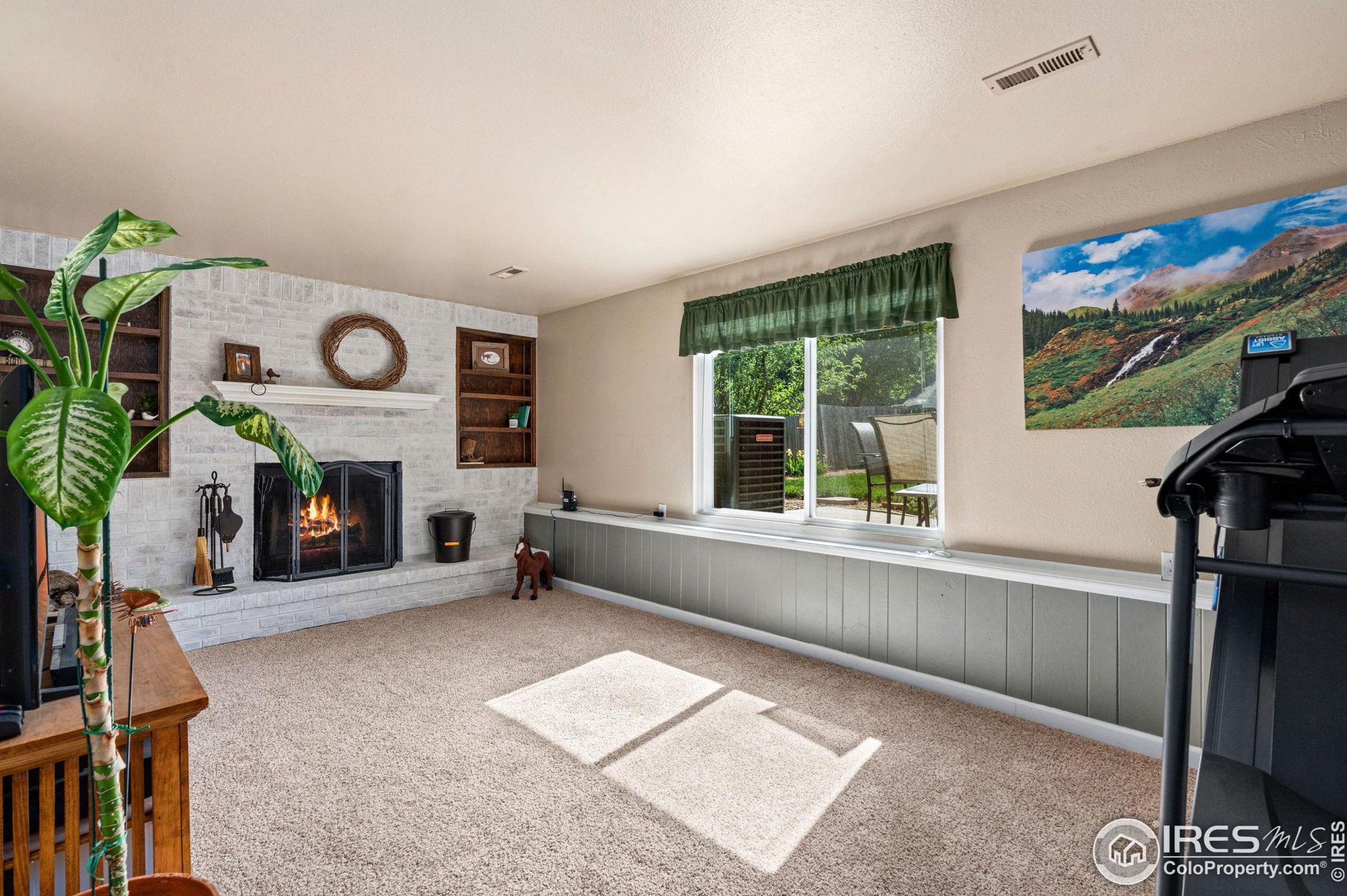 2421 Albany Ave, Loveland CO 80538-4117 exterior