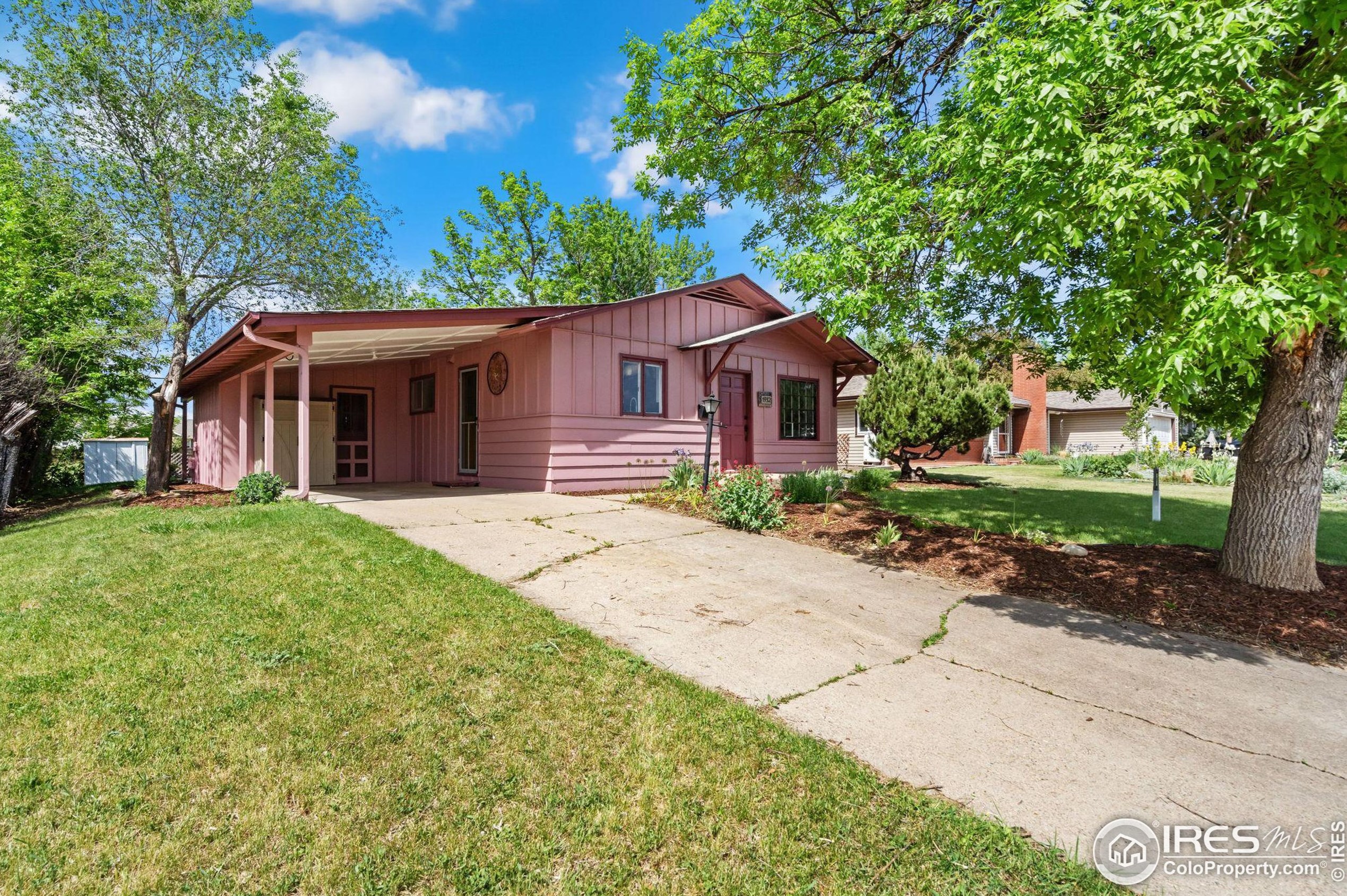 1932 Orchard Pl, Fort Collins, CO 80521-3211