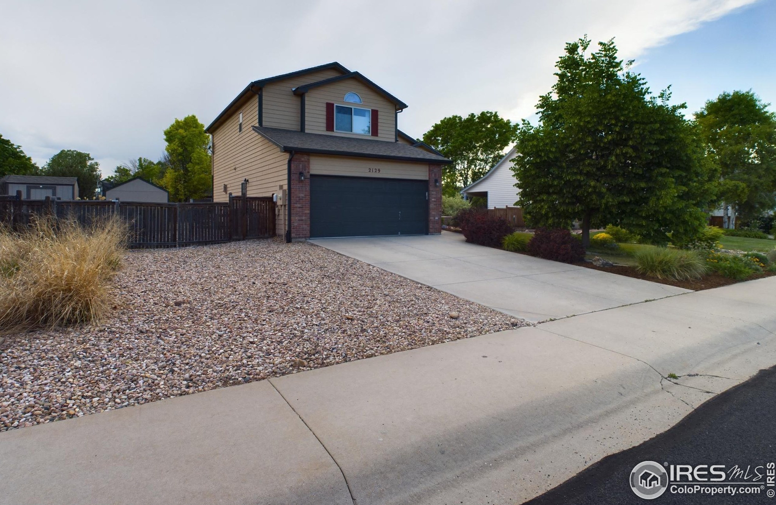 2129 72nd Avenue Ct, Greeley, CO 80634