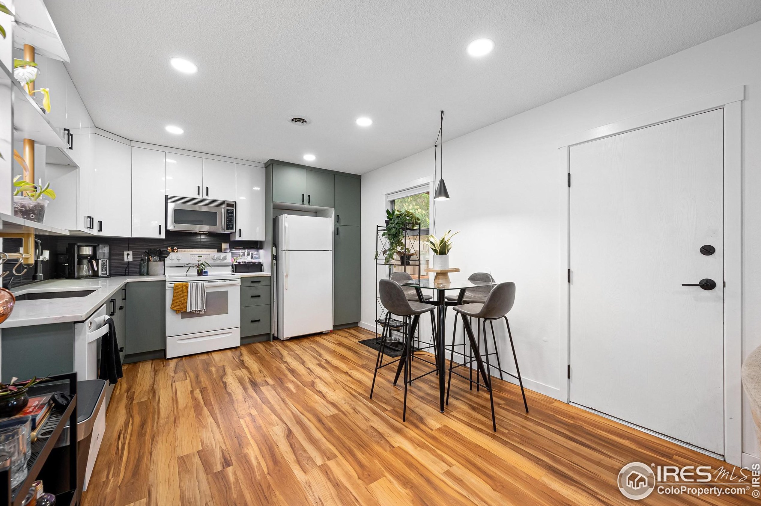 2806 Woodford Ave, Fort Collins CO  80521-2441 exterior