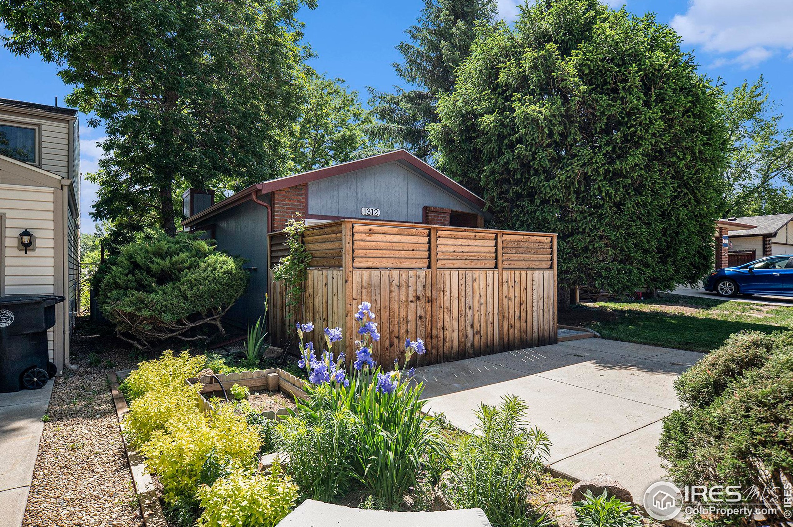 1312 Keystone Ct, Longmont, CO 80501-3423