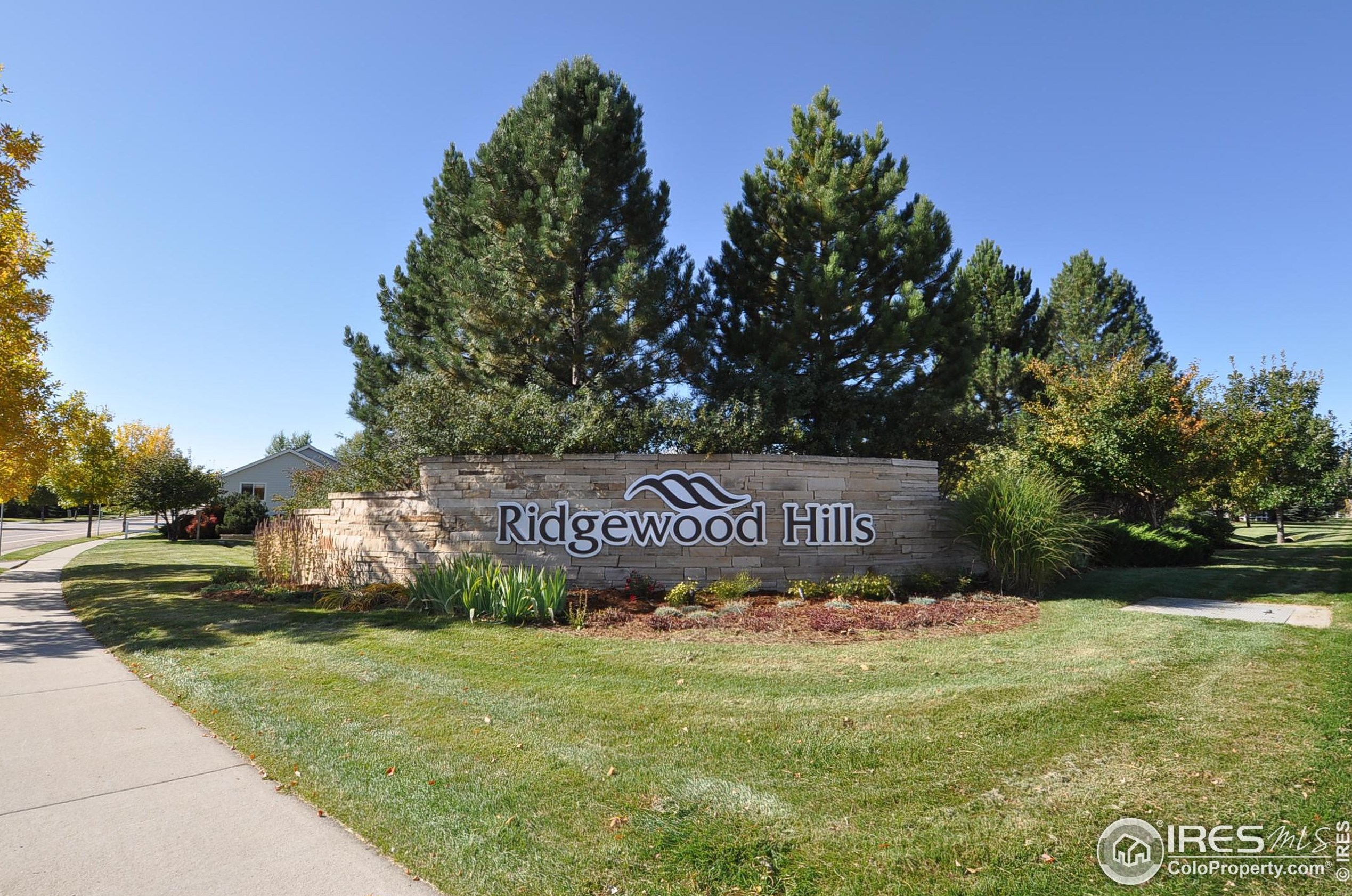 450 Peyton Dr, Fort Collins CO  80525-8259 exterior