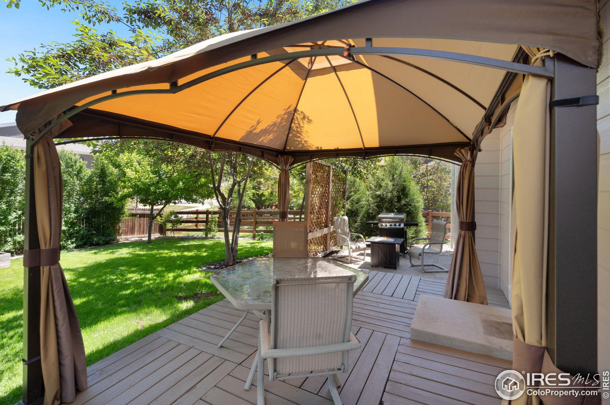 450 Peyton Dr, Fort Collins CO  80525-8259 exterior