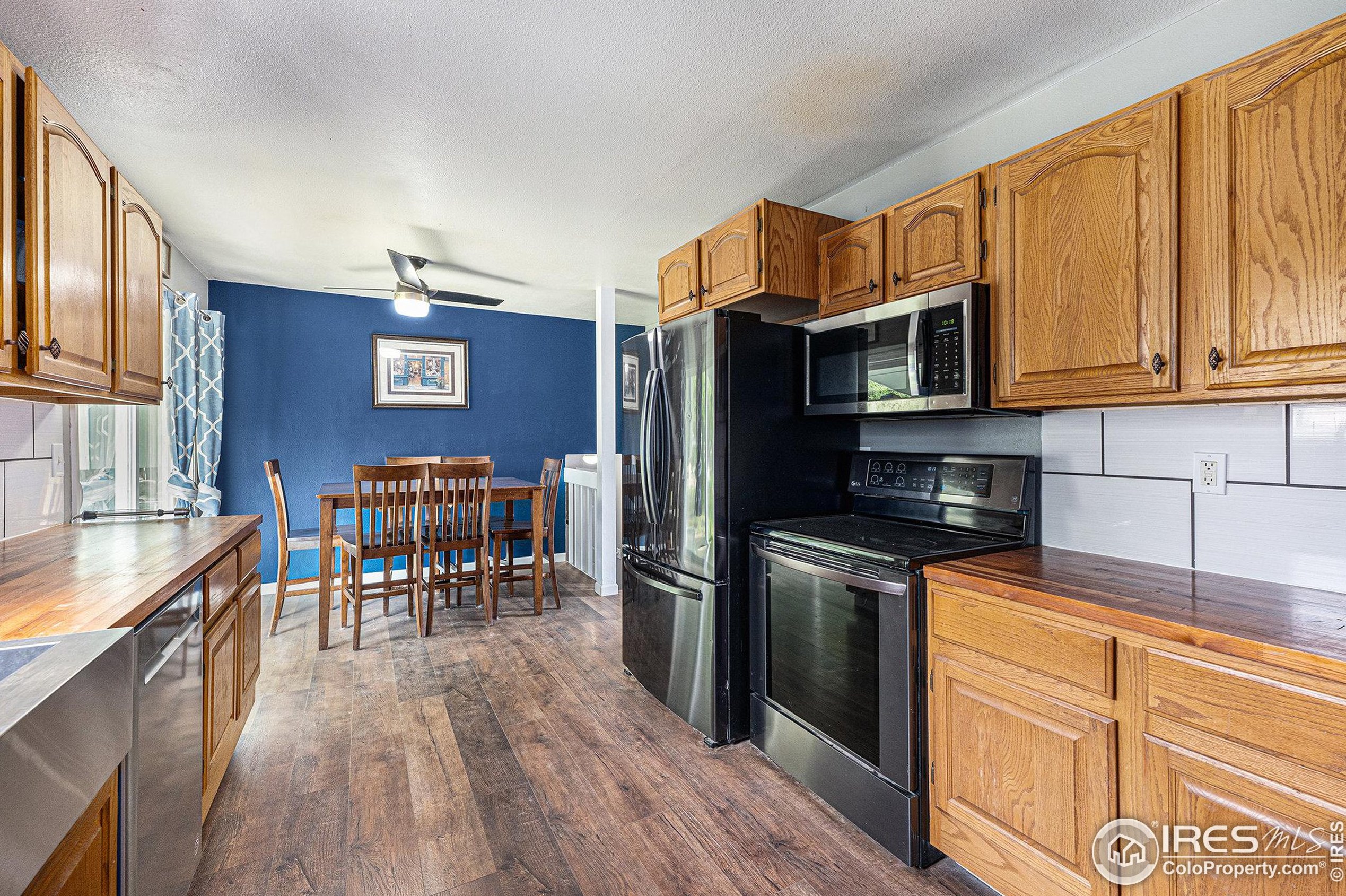 1428 Avondale Pl, Loveland CO exterior