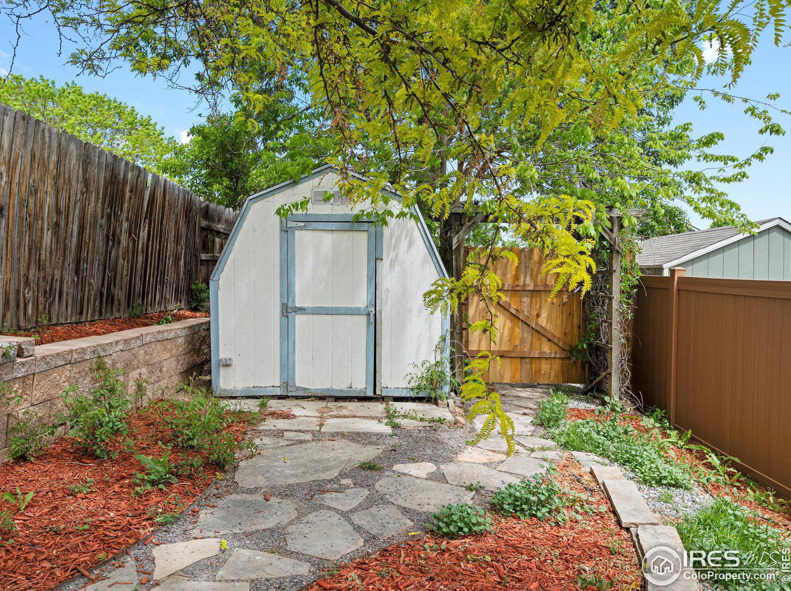 1130 Country Acres Dr, Loveland CO 80534-8470 exterior